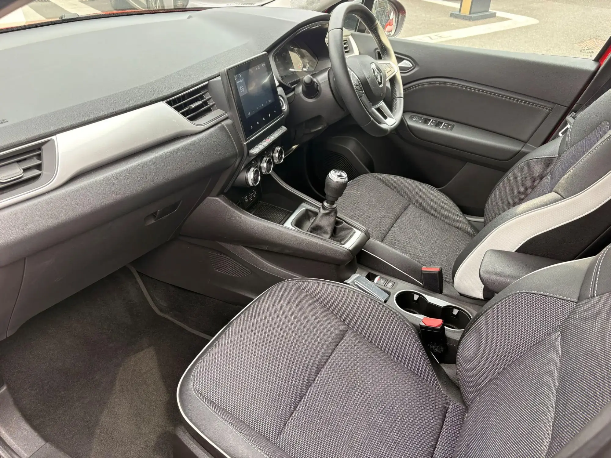 Renault Captur Image 32 Renault Captur Image 32