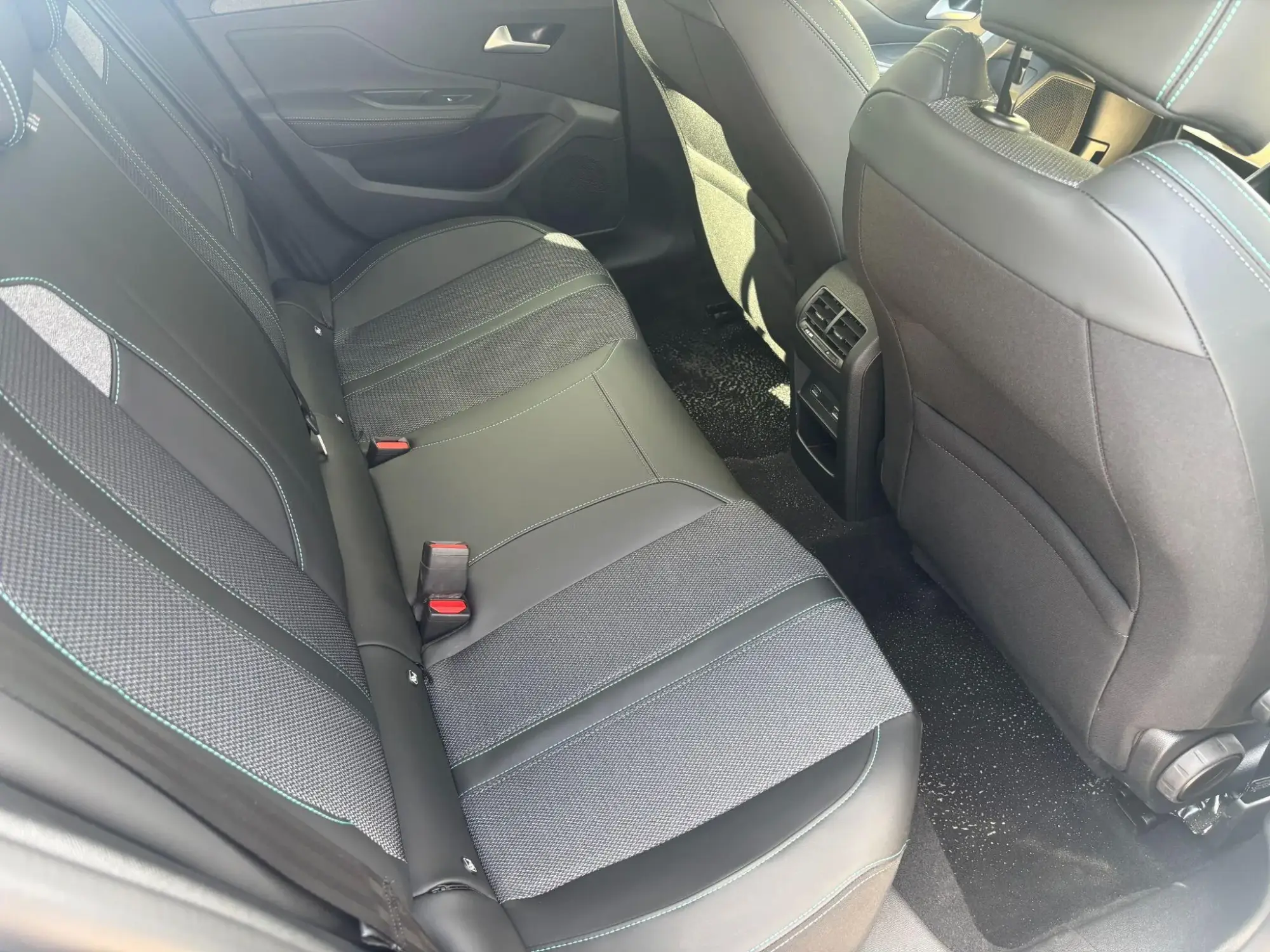 Peugeot E-308 Image 9