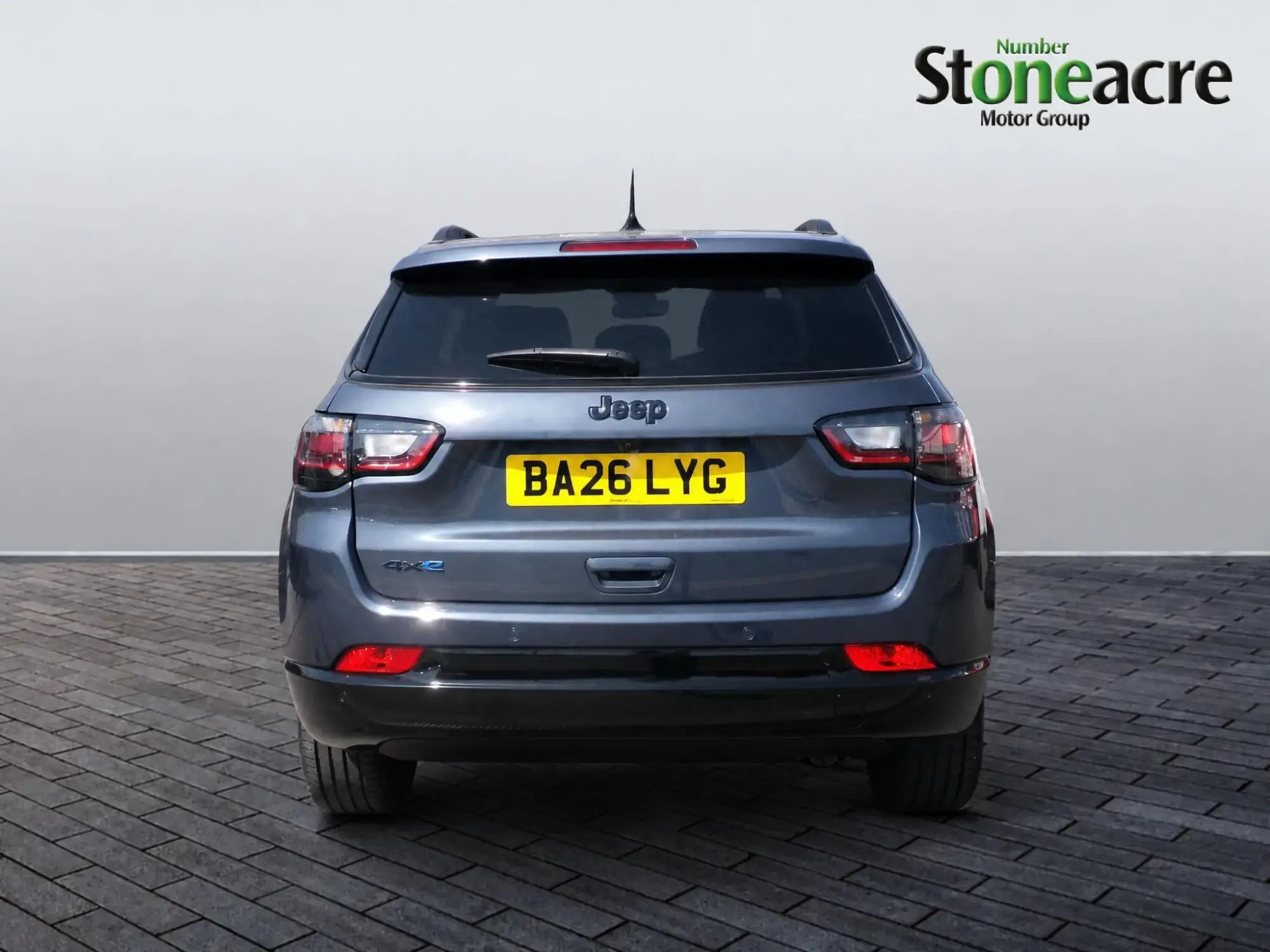 Jeep Compass 4XE Image 4