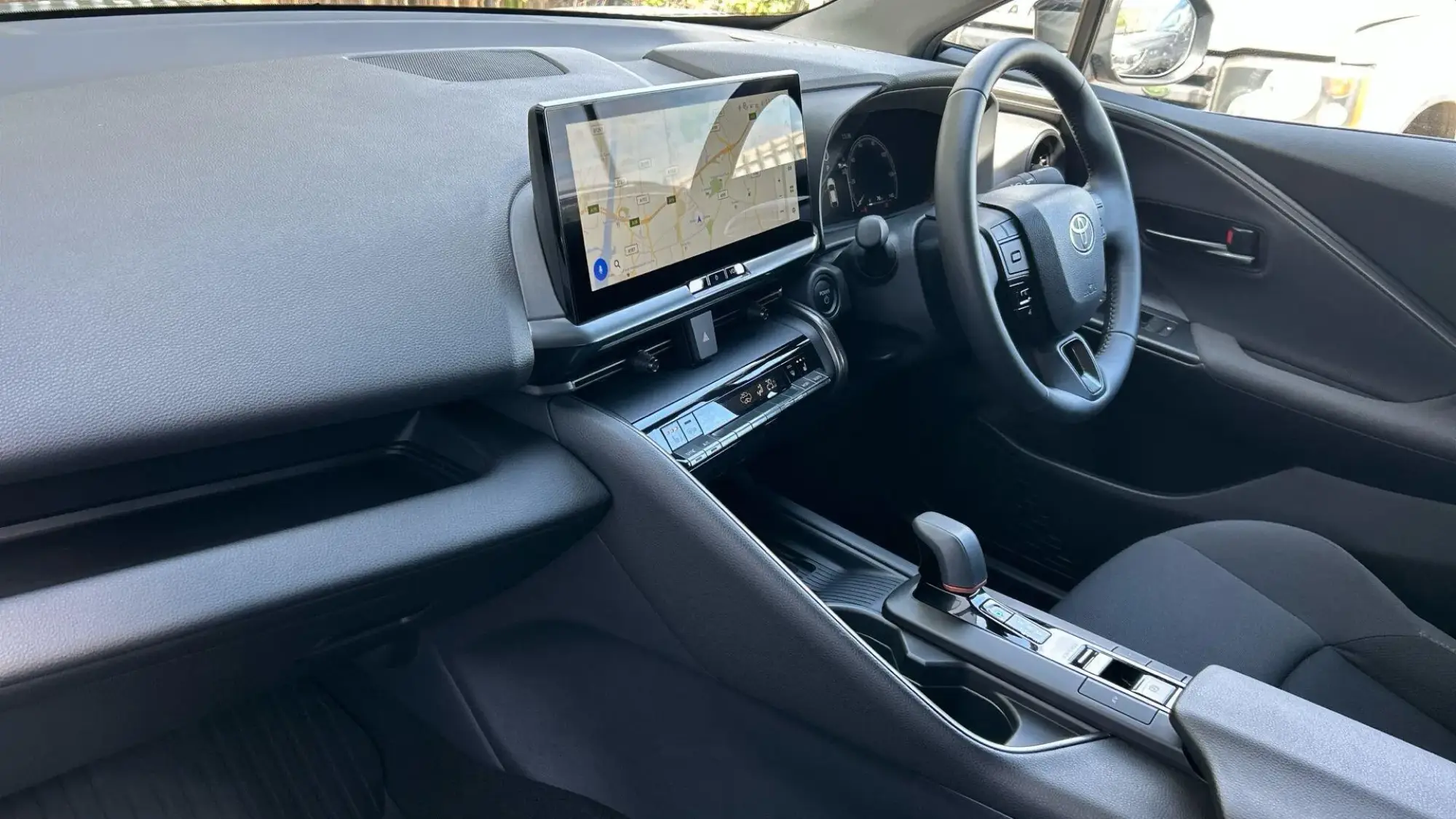 Toyota C-HR Self-Charging Hybrid Image 41 Toyota C-HR Self-Charging Hybrid Image 41