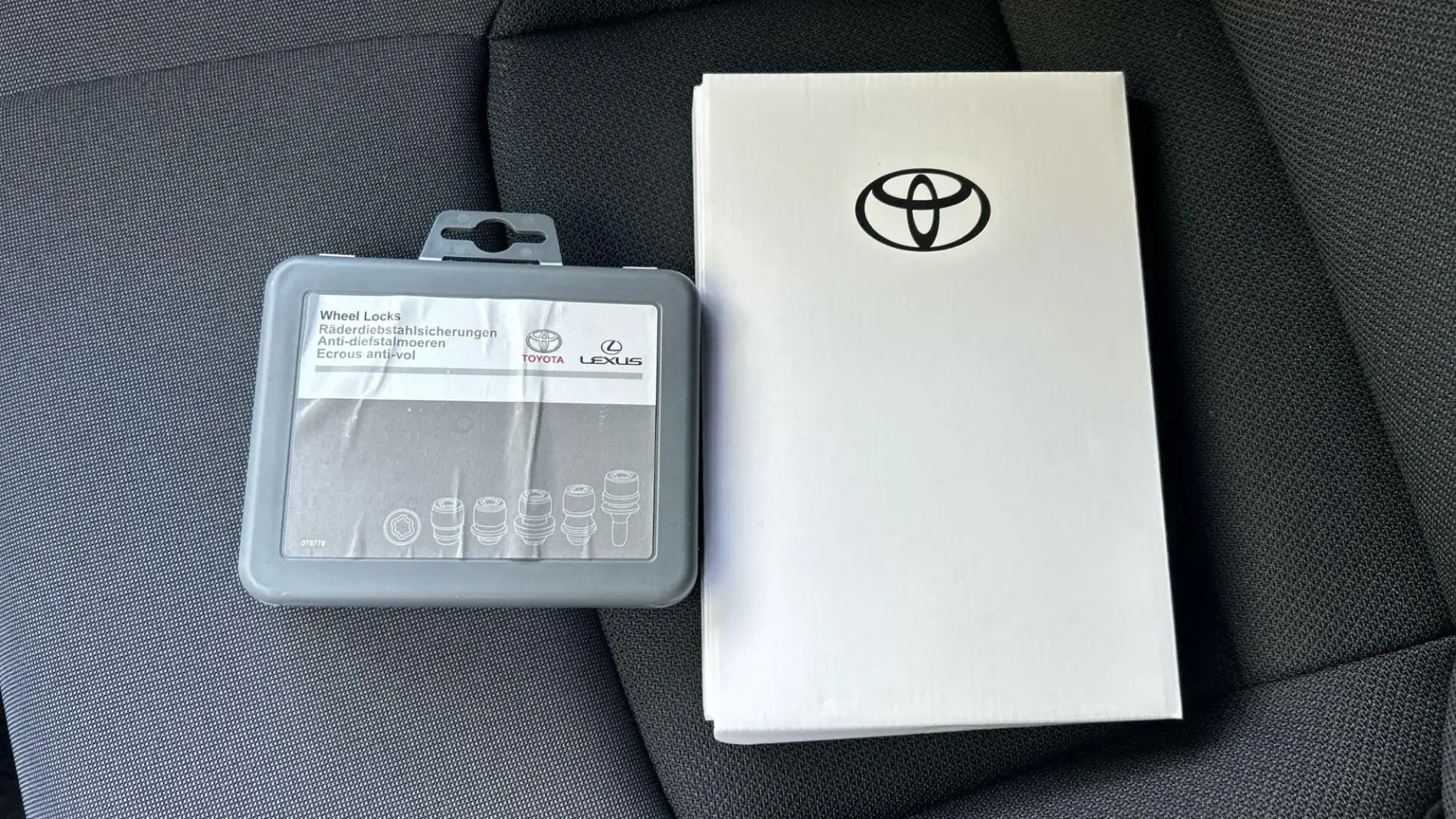 Toyota C-HR Self-Charging Hybrid Image 43 Toyota C-HR Self-Charging Hybrid Image 43