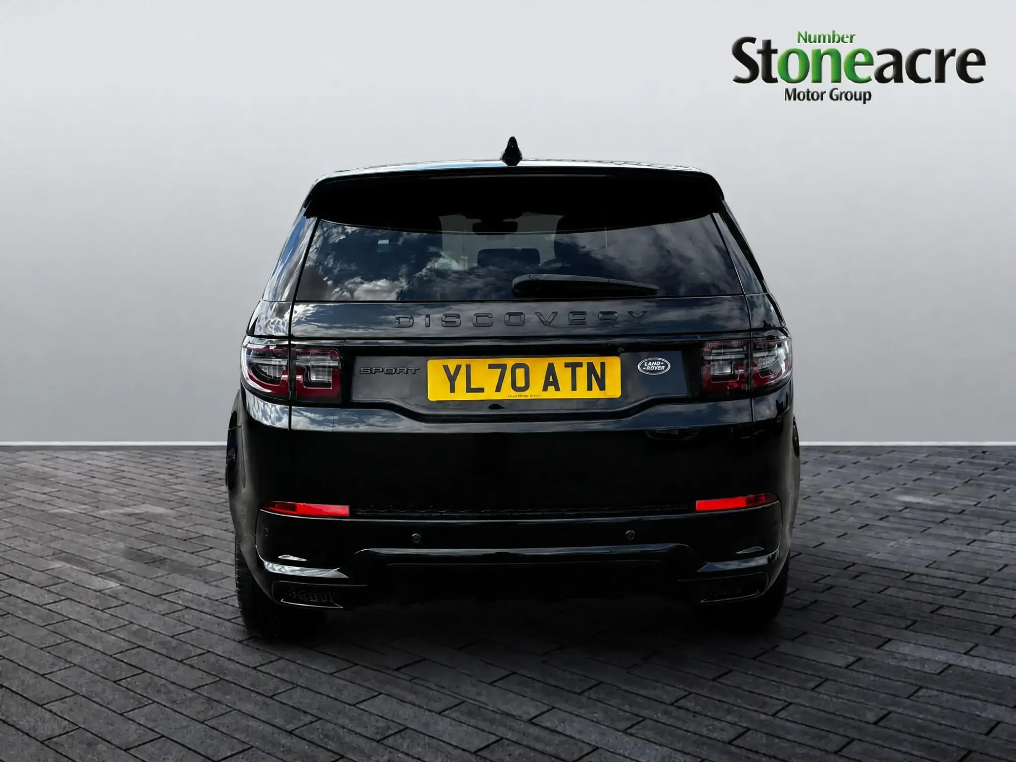Land Rover Discovery Sport Image 2 Land Rover Discovery Sport Image 2