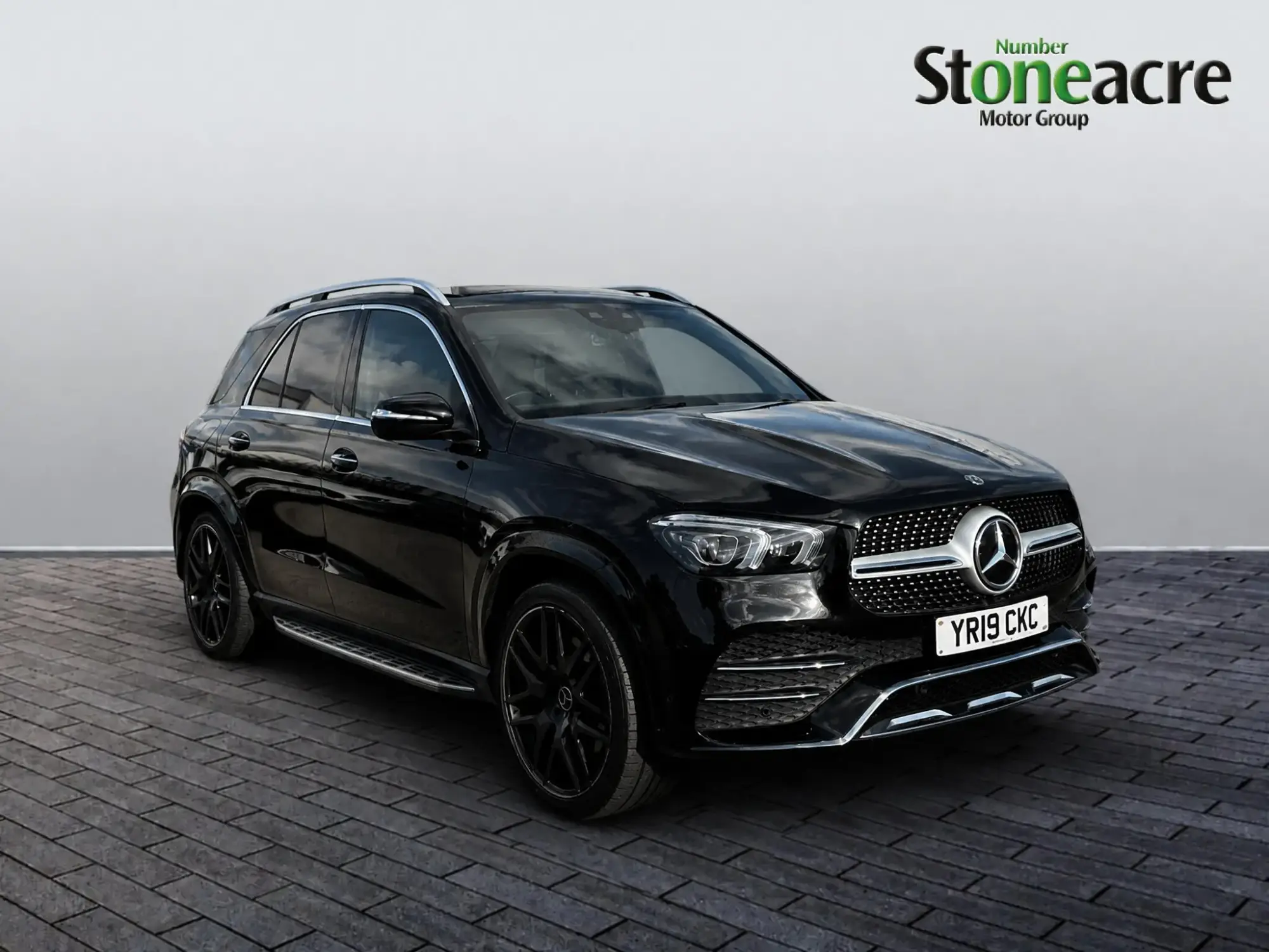 Mercedes-Benz GLE Image 1