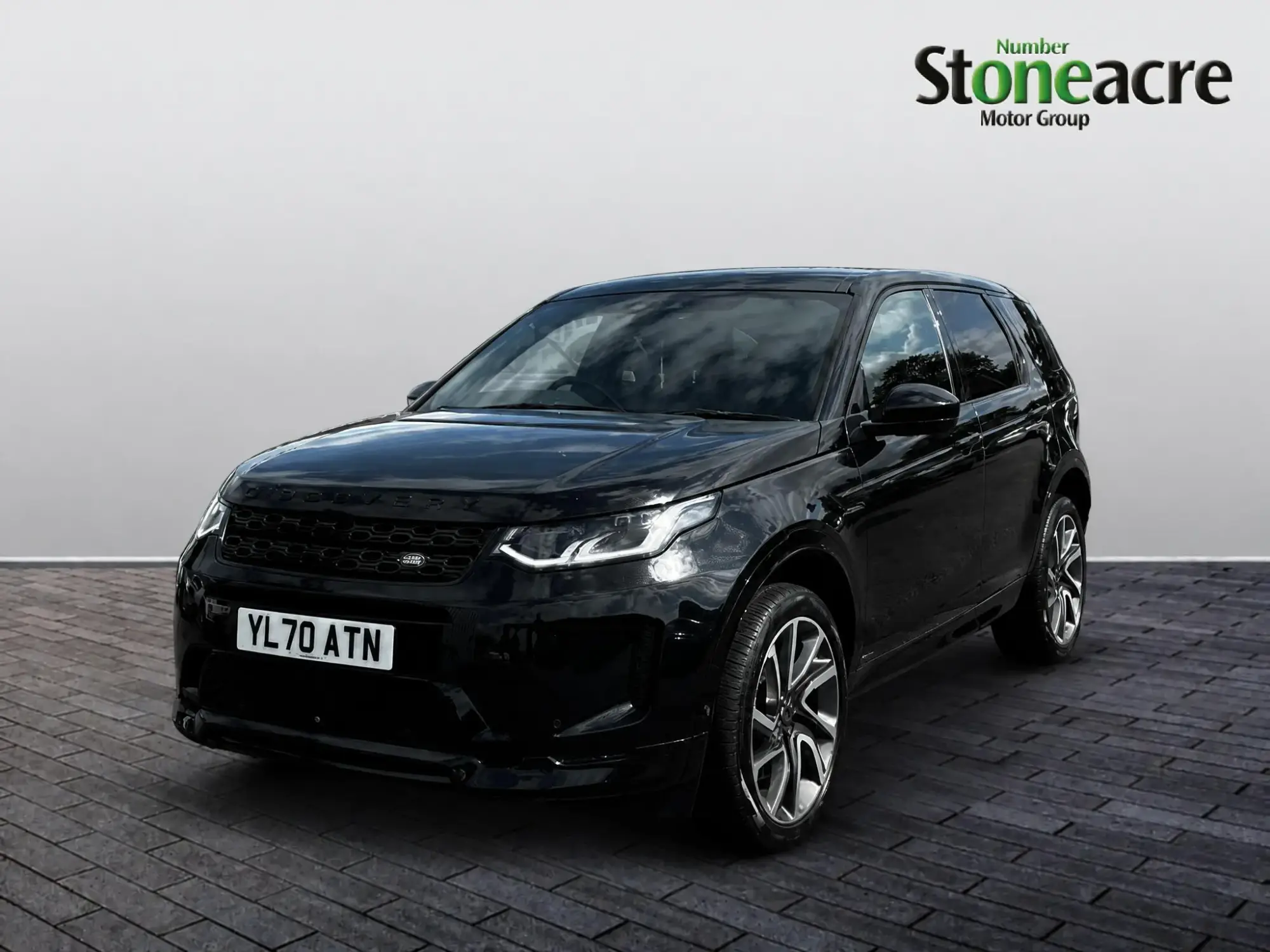 Land Rover Discovery Sport Image 4 Land Rover Discovery Sport Image 4