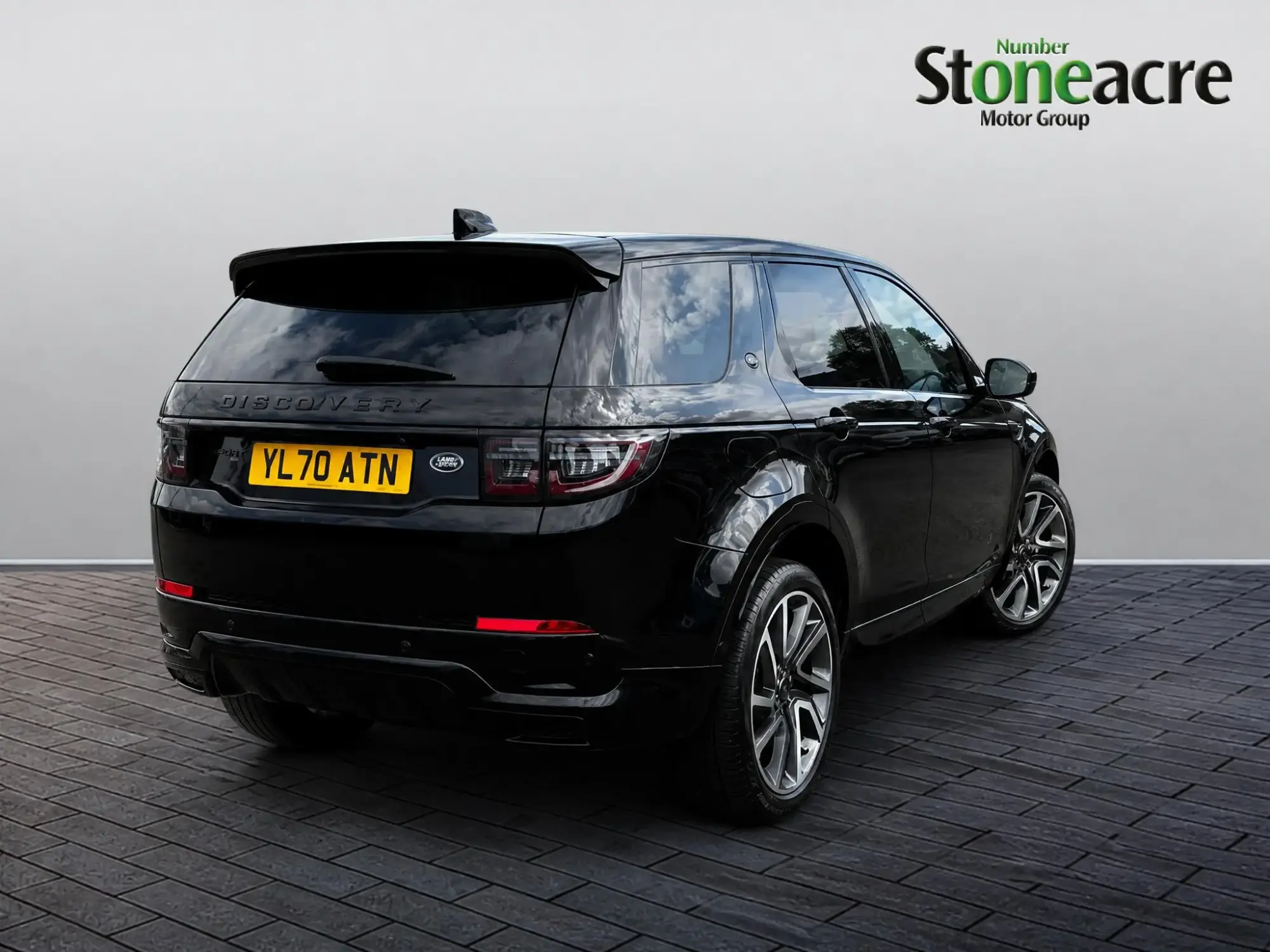 Land Rover Discovery Sport Image 6 Land Rover Discovery Sport Image 6