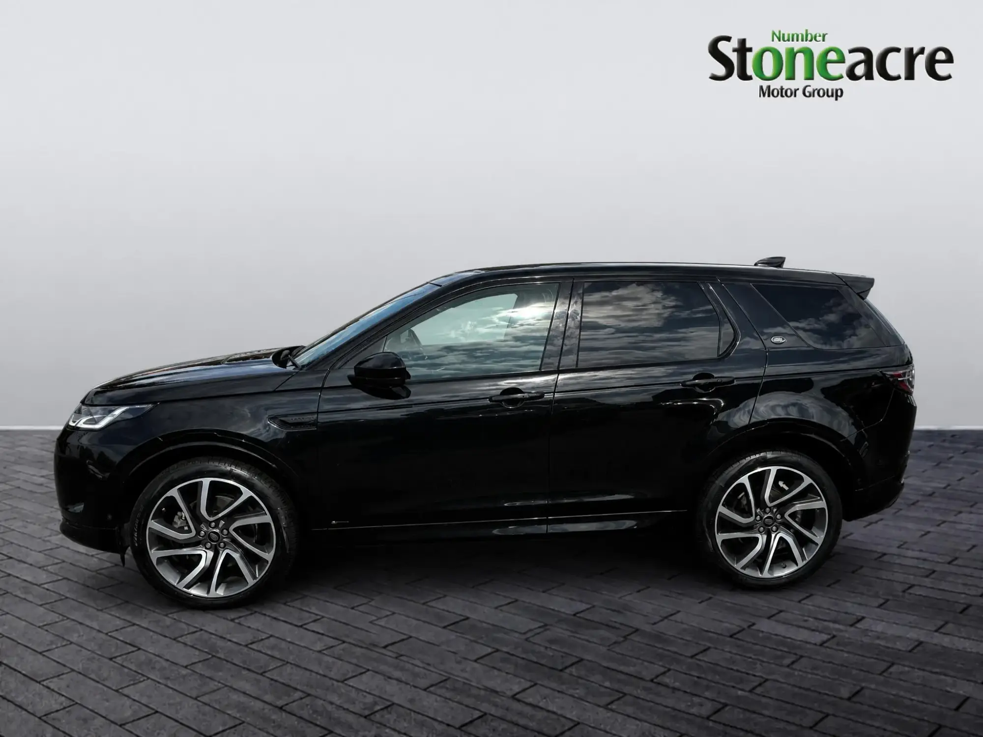 Land Rover Discovery Sport Image 7 Land Rover Discovery Sport Image 7