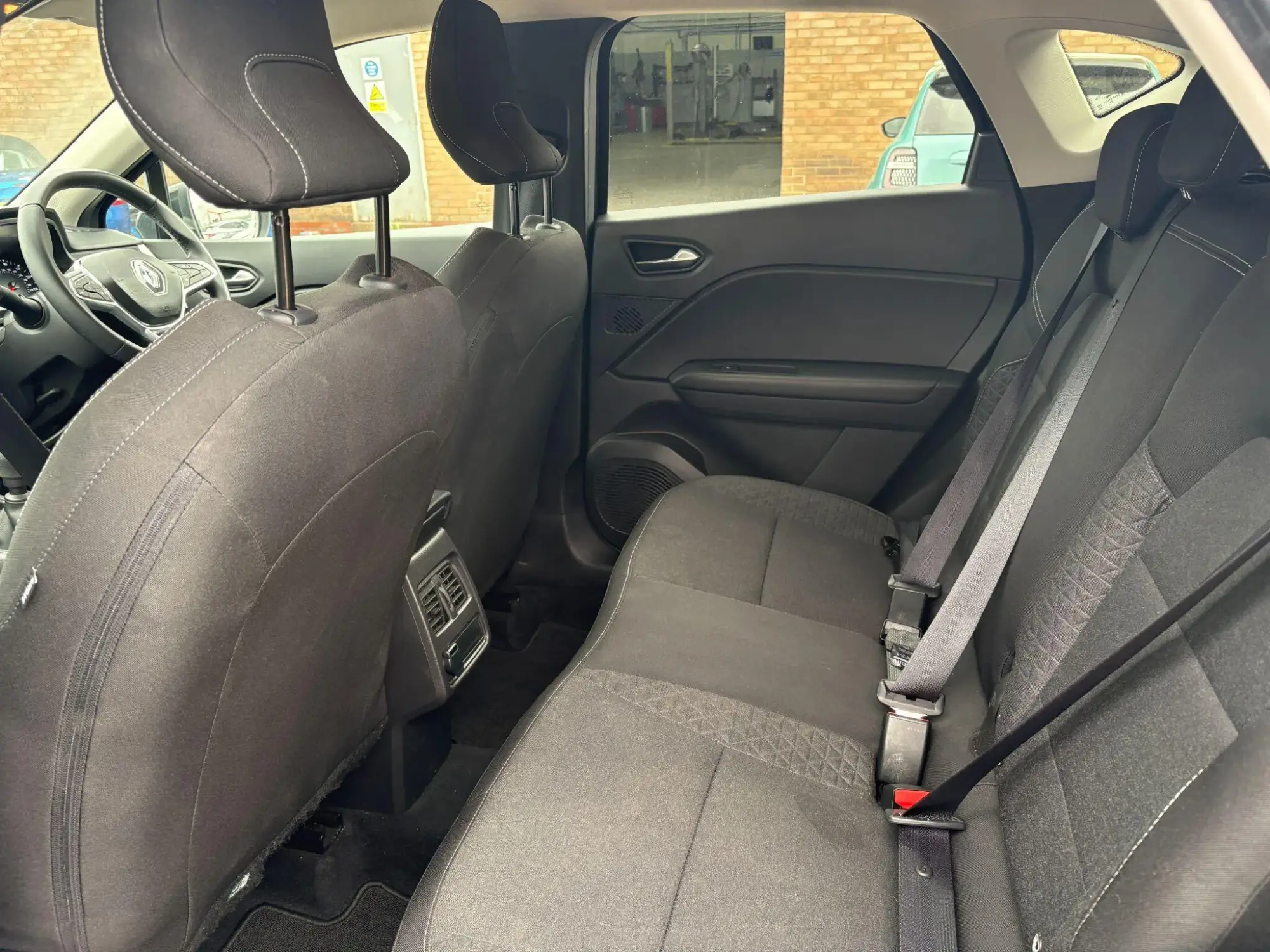 Renault Captur Image 14 Renault Captur Image 14