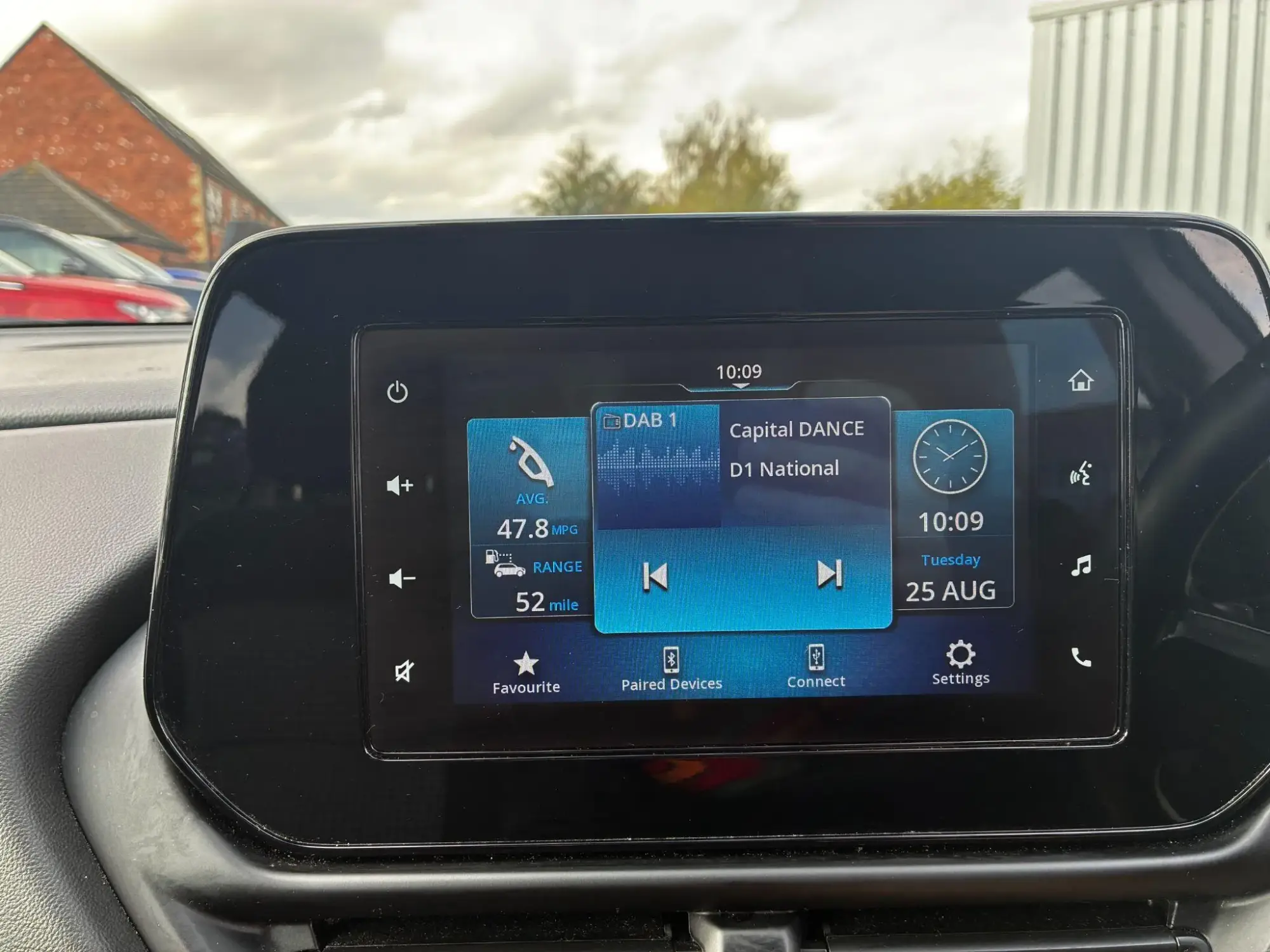 Suzuki S-Cross Image 13