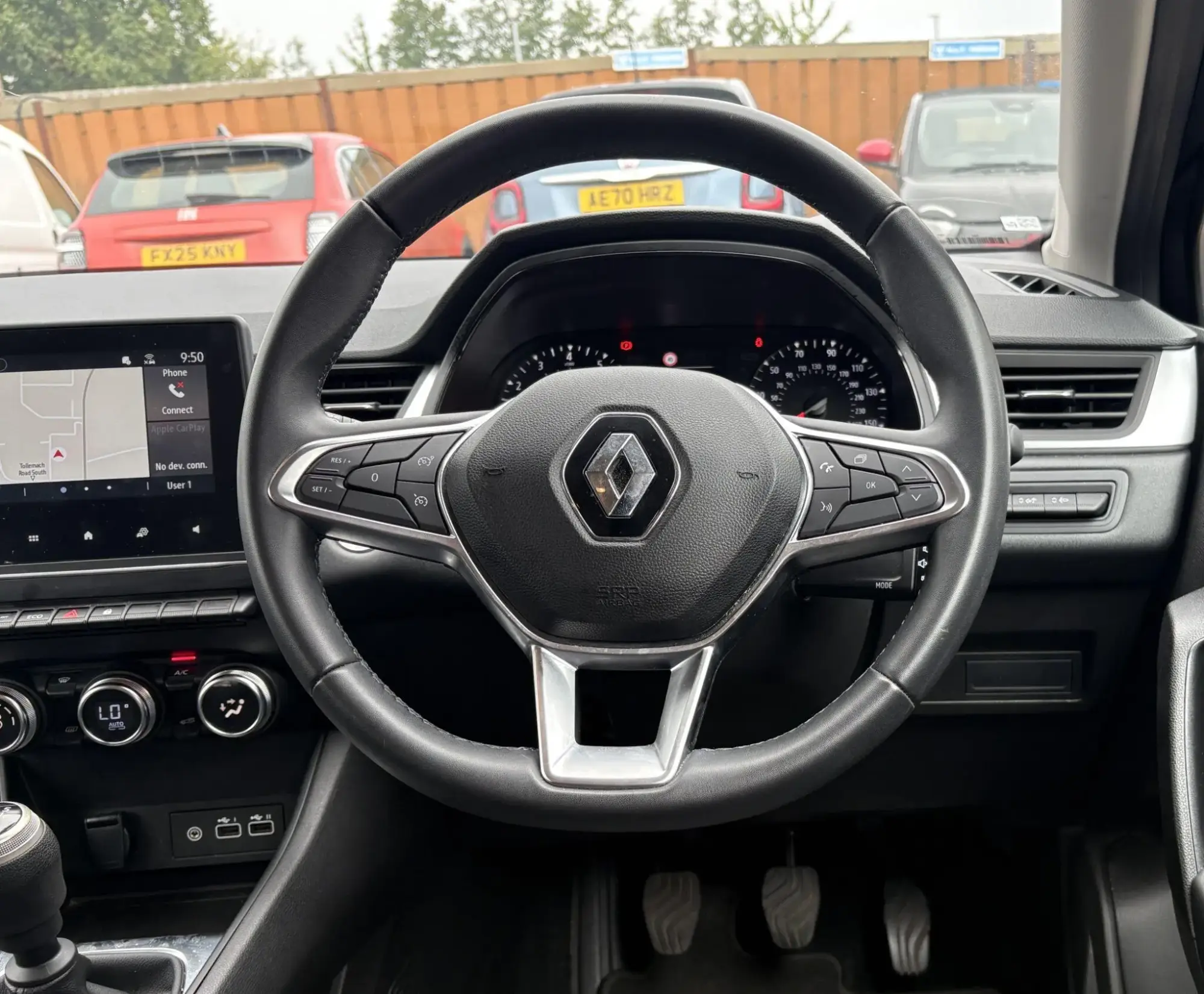 Renault Captur Image 18 Renault Captur Image 18
