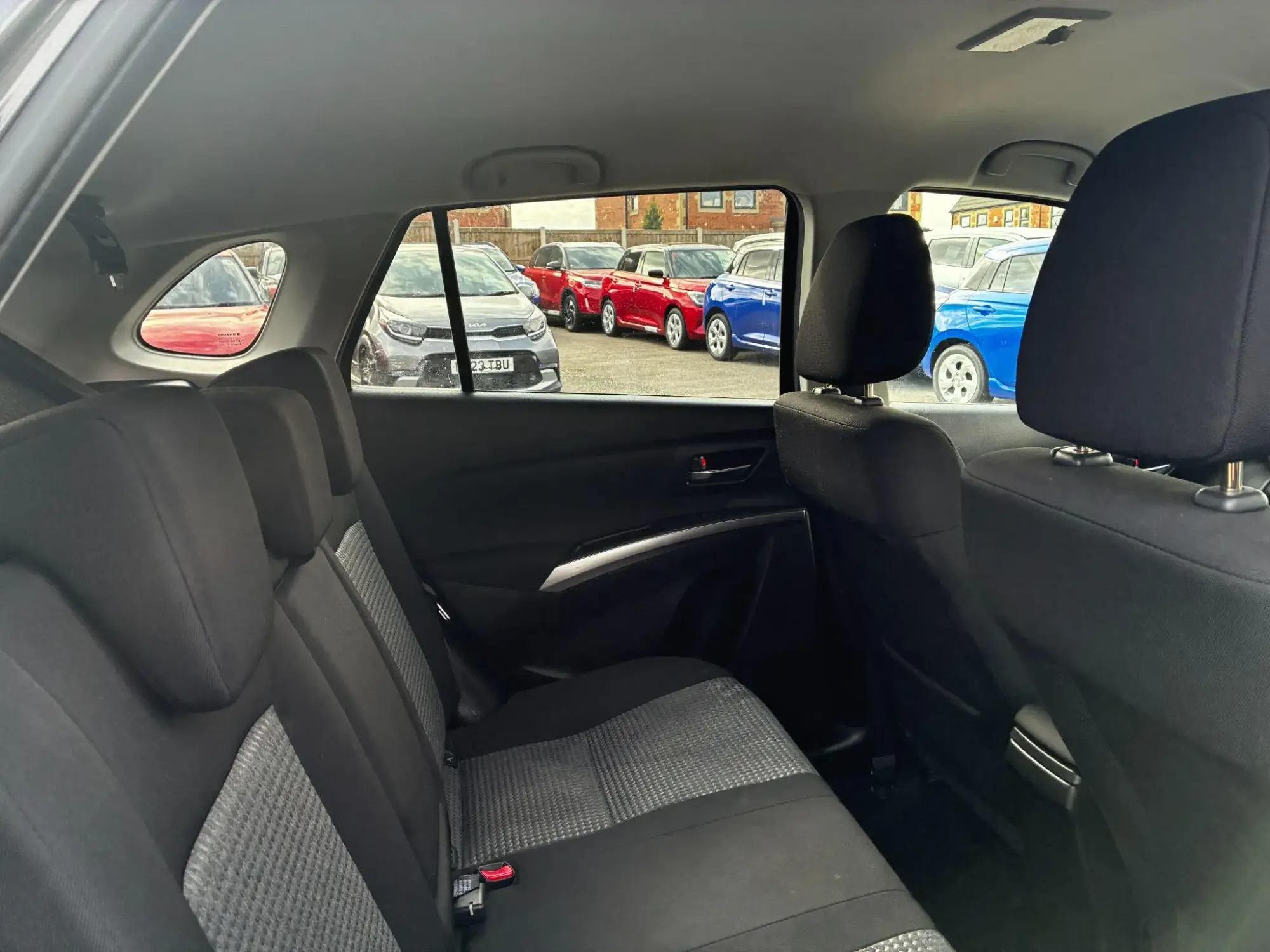 Suzuki S-Cross Image 3
