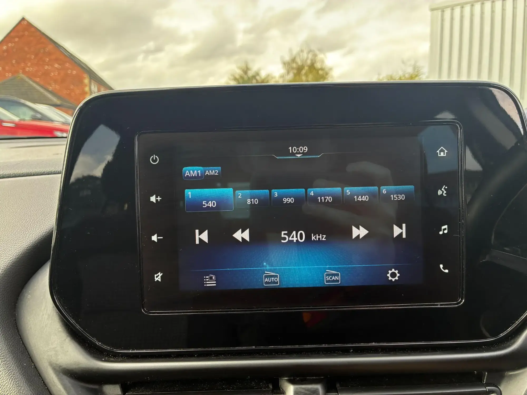 Suzuki S-Cross Image 20