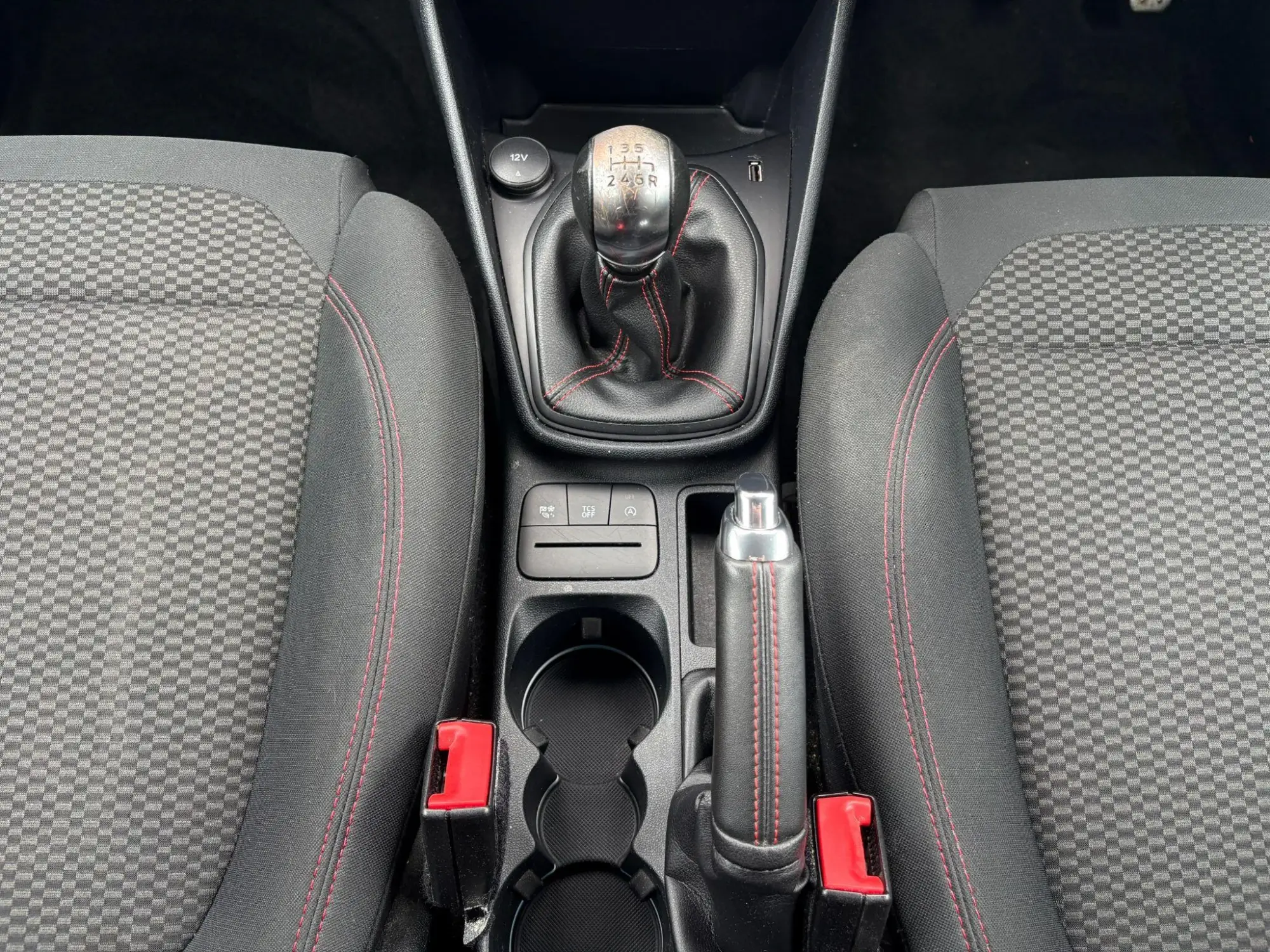 Ford Fiesta Image 17