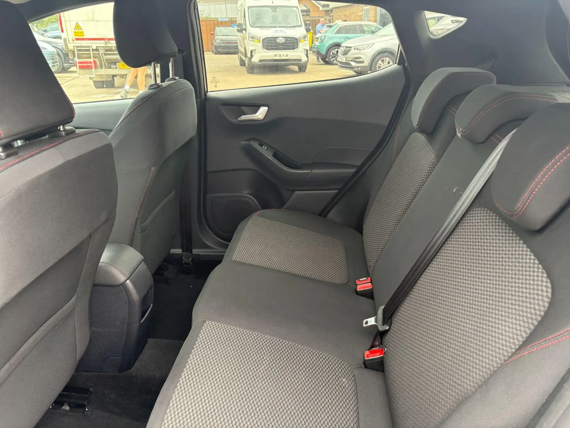 Ford Fiesta Image 19