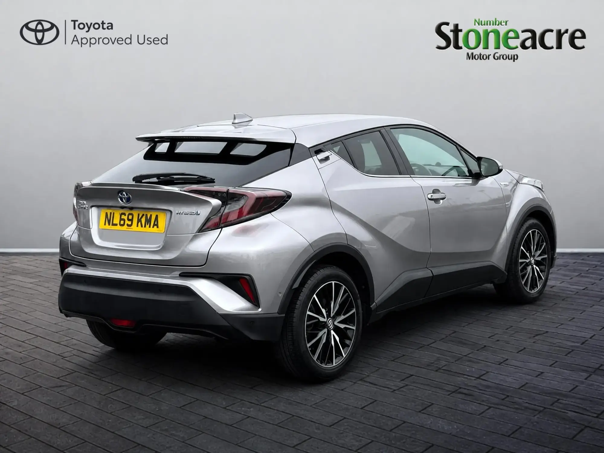 Toyota C-HR Self-Charging Hybrid 1.8 VVT-h Excel SUV 5dr Petrol Hybrid CVT Euro 6 (s/s) (122 ps) NL69KMA Image 3 Toyota C-HR Self-Charging Hybrid 1.8 VVT-h Excel SUV 5dr Petrol Hybrid CVT Euro 6 (s/s) (122 ps) NL69KMA Image 3