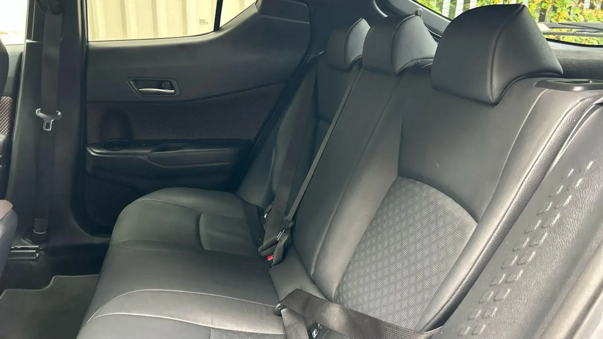 Toyota C-HR Self-Charging Hybrid Image 17 Toyota C-HR Self-Charging Hybrid Image 17