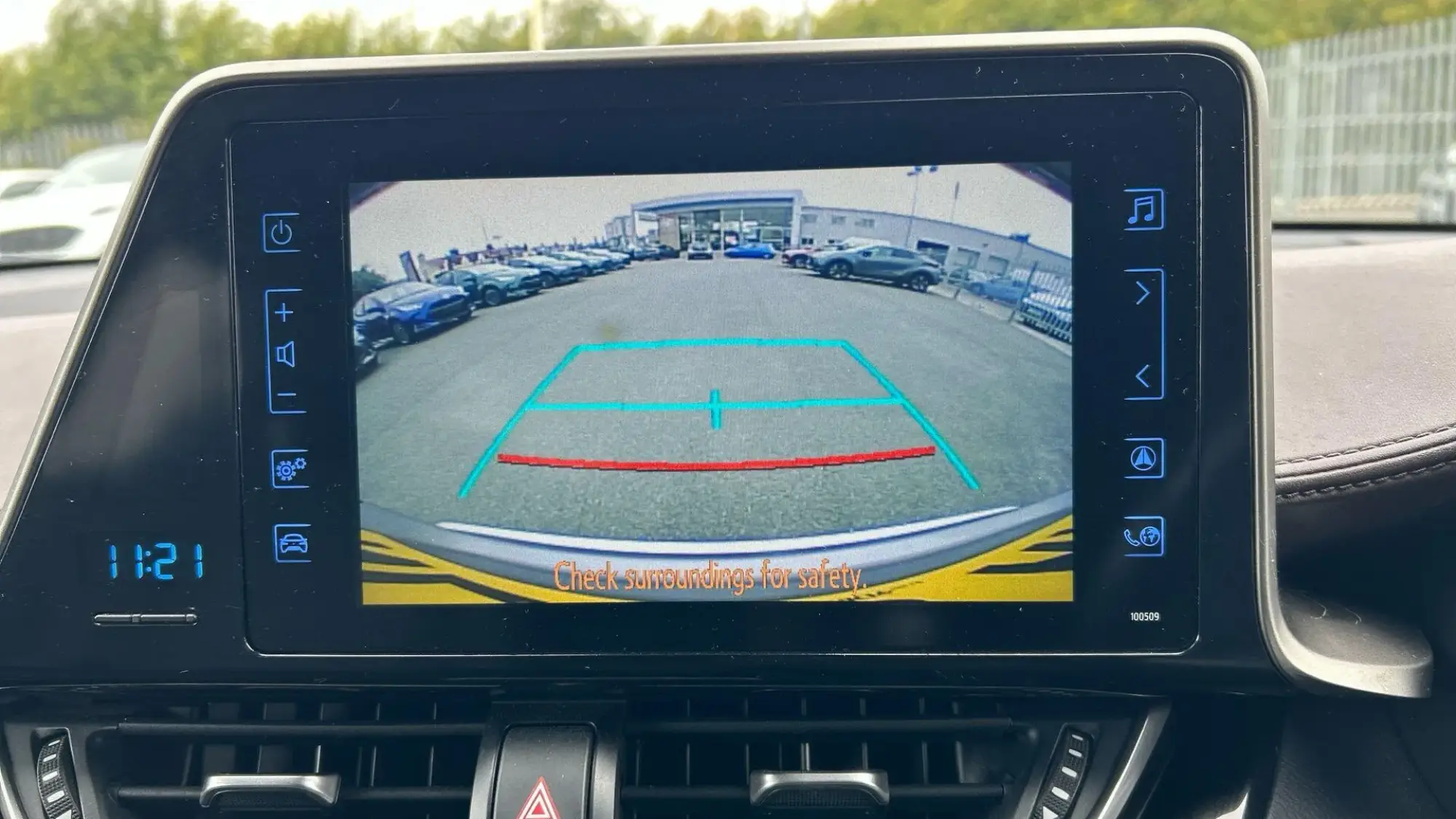 Toyota C-HR Self-Charging Hybrid Image 22 Toyota C-HR Self-Charging Hybrid Image 22