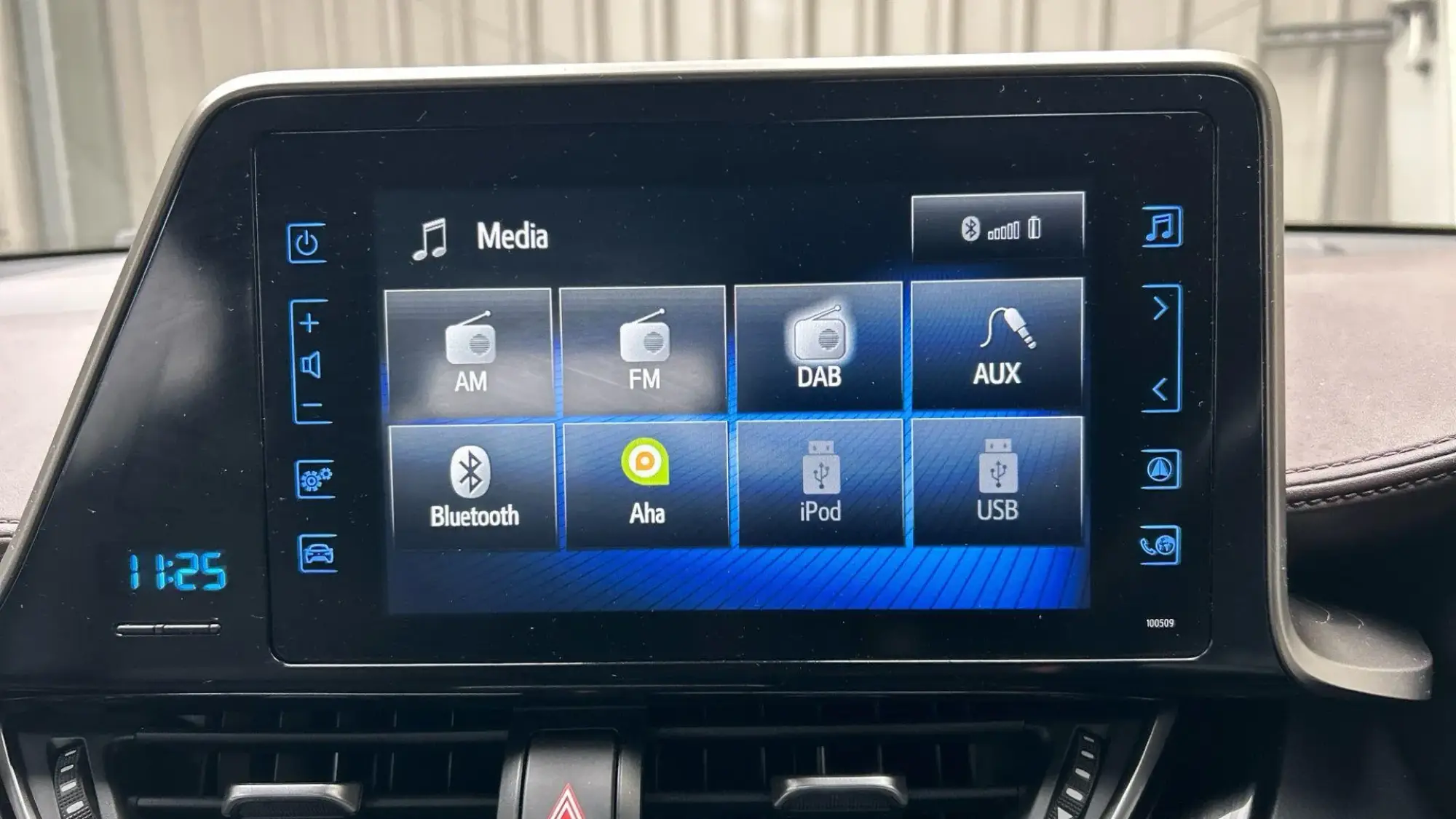 Toyota C-HR Self-Charging Hybrid Image 29 Toyota C-HR Self-Charging Hybrid Image 29