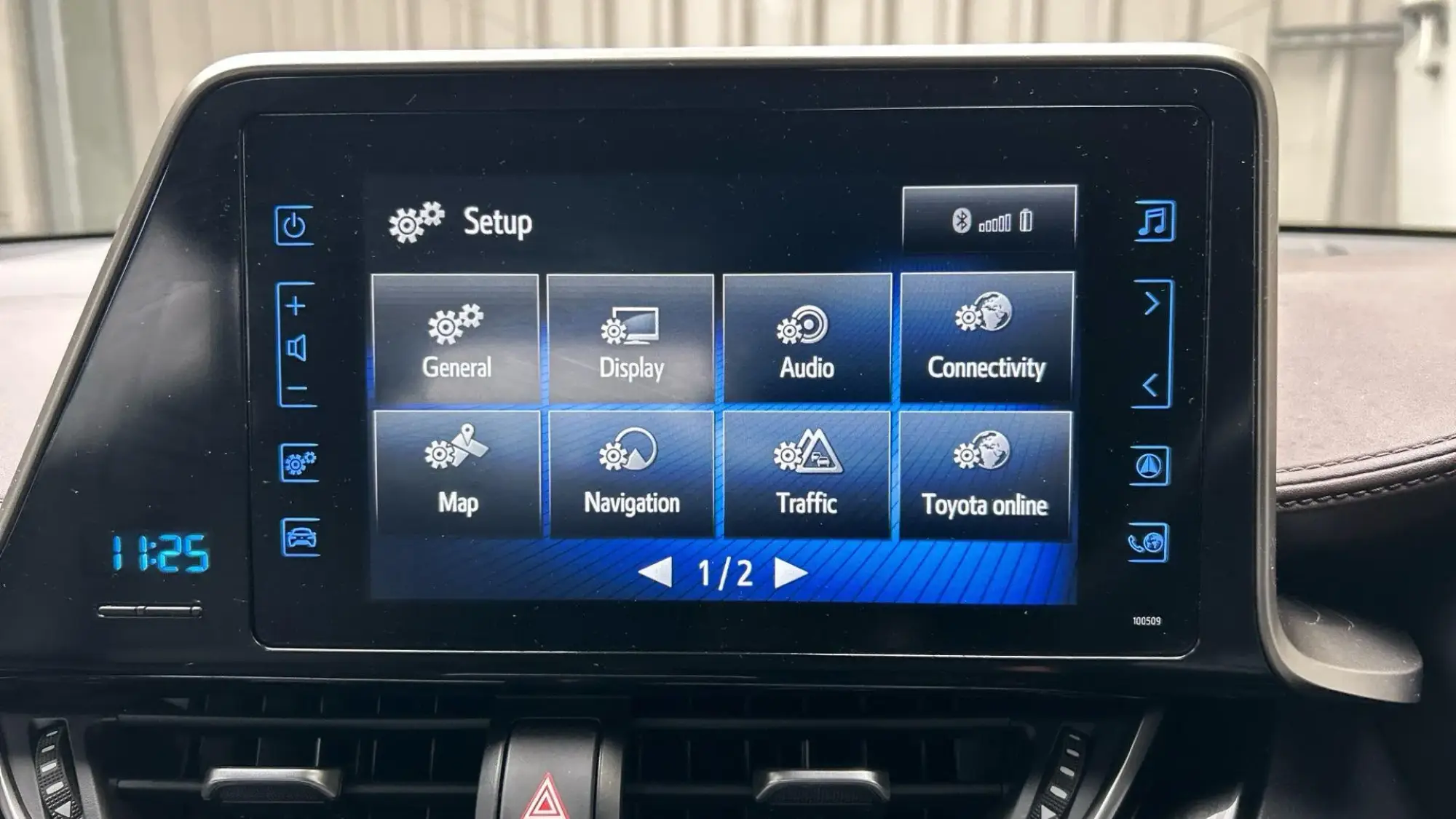 Toyota C-HR Self-Charging Hybrid Image 30 Toyota C-HR Self-Charging Hybrid Image 30