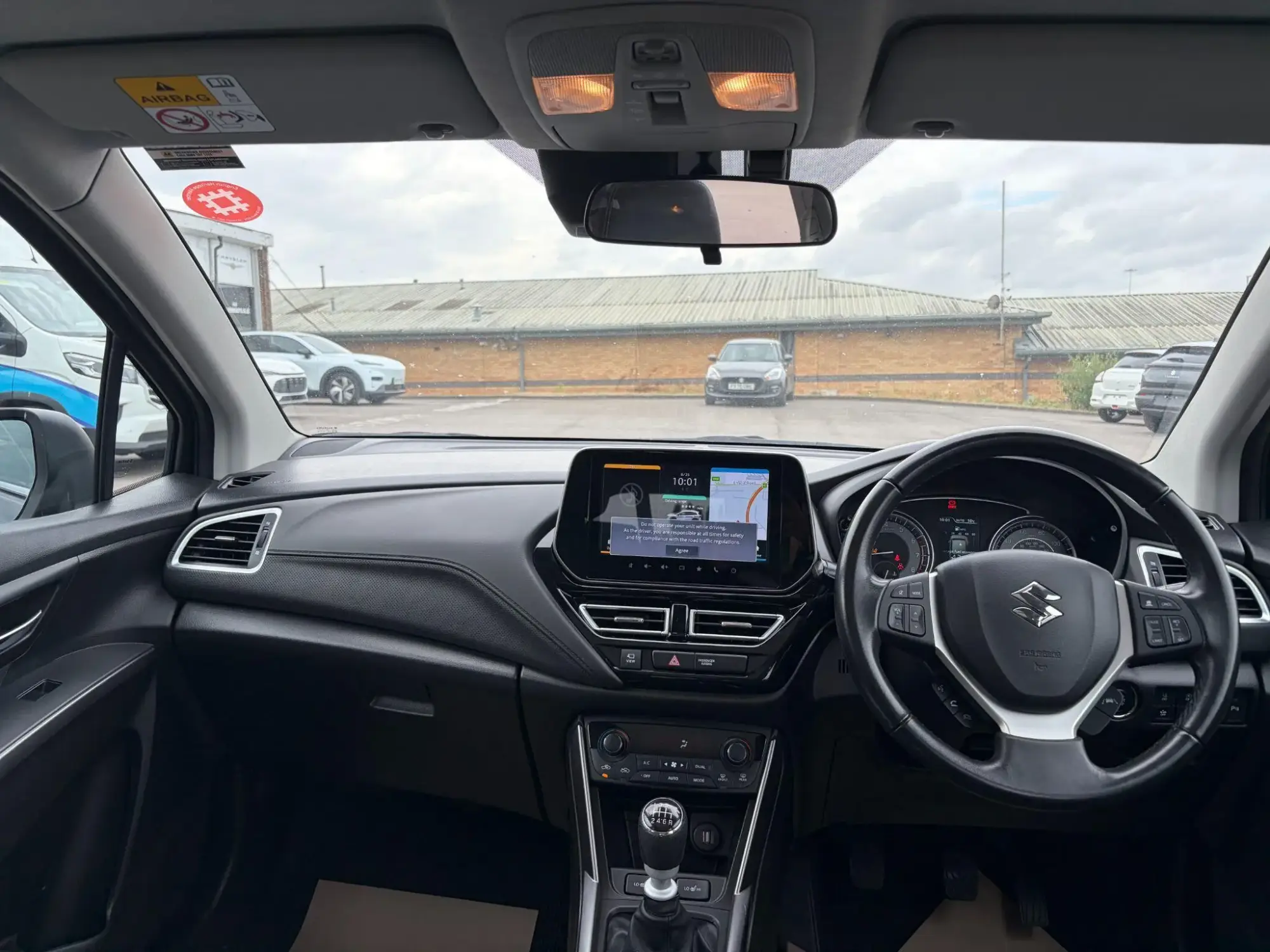 Suzuki S-Cross Image 9