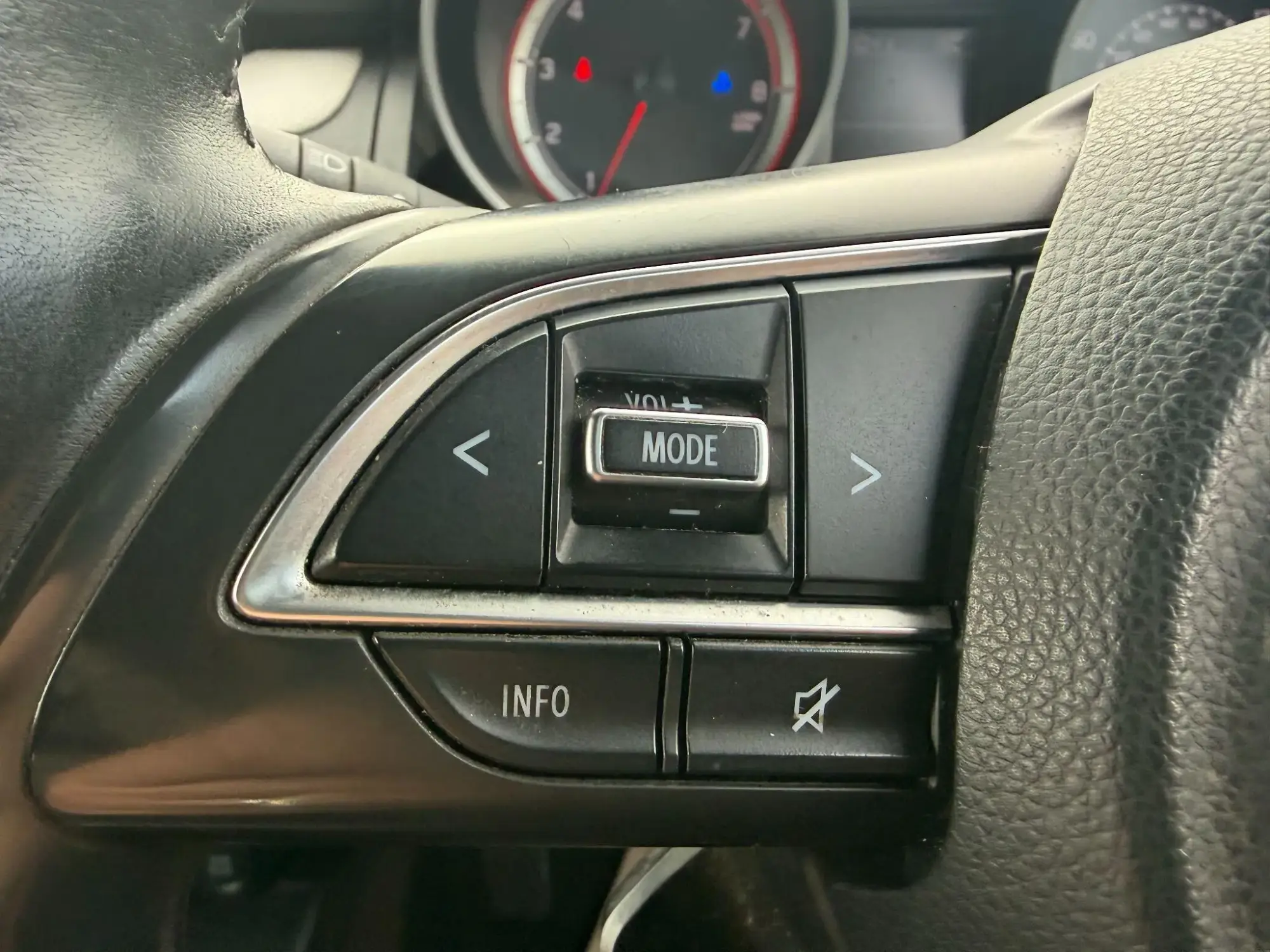 Suzuki Swift Image 16 Suzuki Swift Image 16