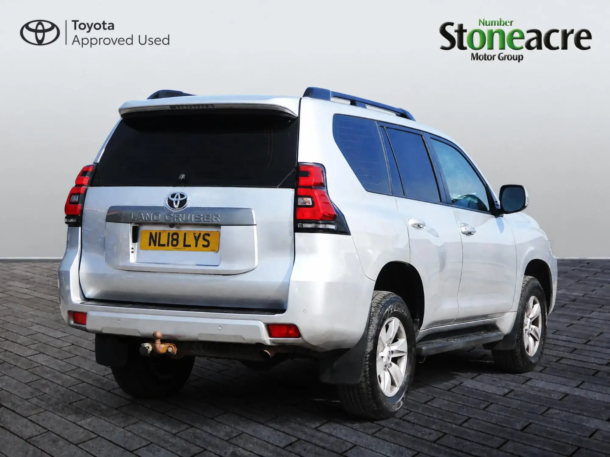 Toyota Land Cruiser 2.8D Active Auto 4WD Euro 6 5dr (7 Seat) NL18LYS Image 3 Toyota Land Cruiser 2.8D Active Auto 4WD Euro 6 5dr (7 Seat) NL18LYS Image 3