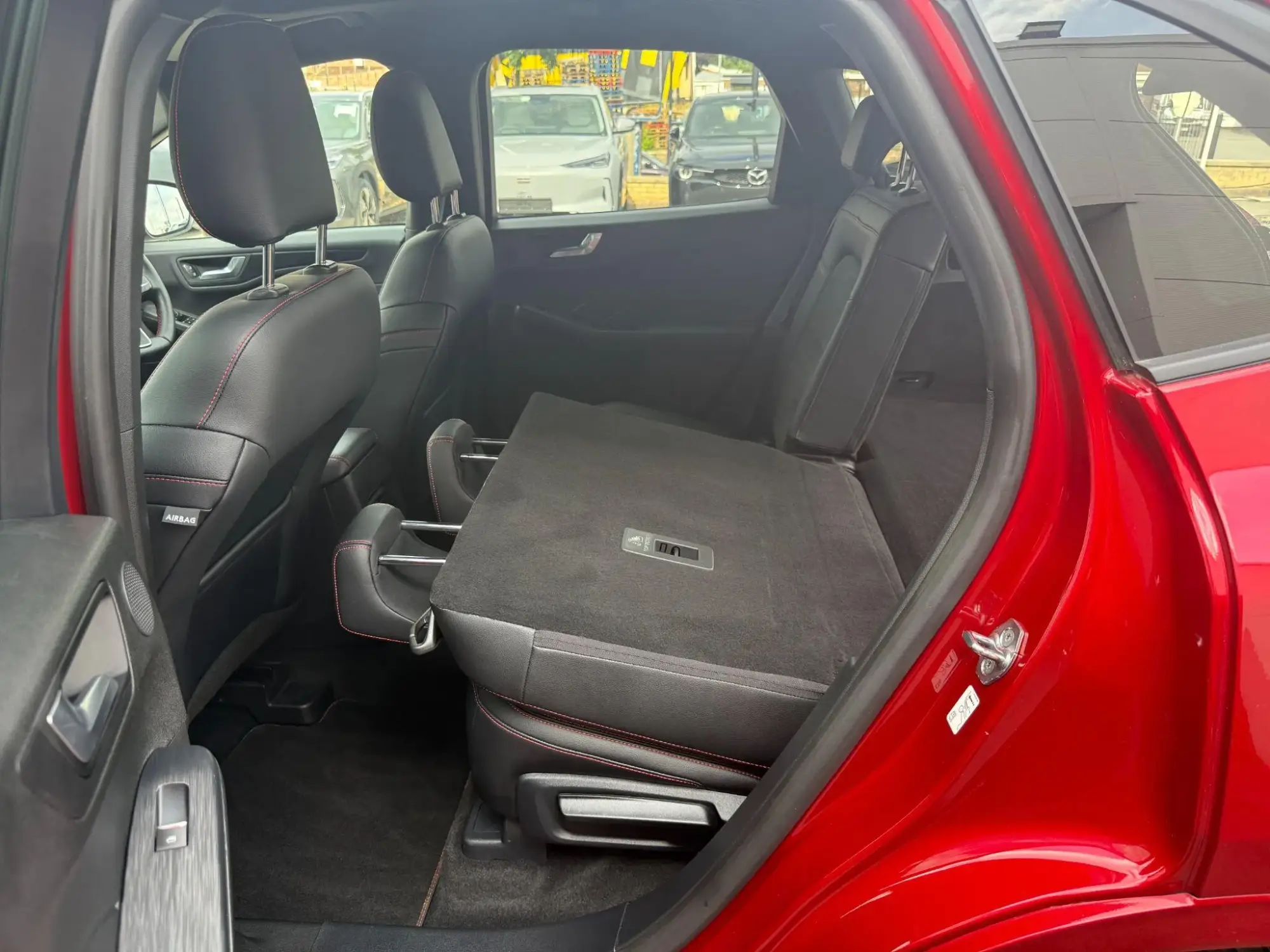 Ford Kuga Plug-In Hybrid Image 13 Ford Kuga Plug-In Hybrid Image 13