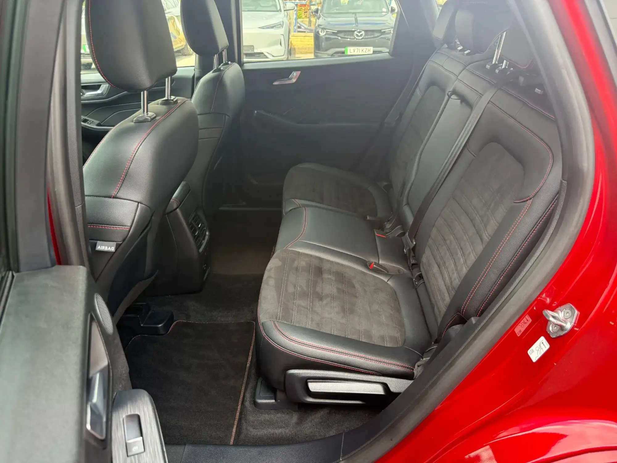 Ford Kuga Plug-In Hybrid Image 14 Ford Kuga Plug-In Hybrid Image 14