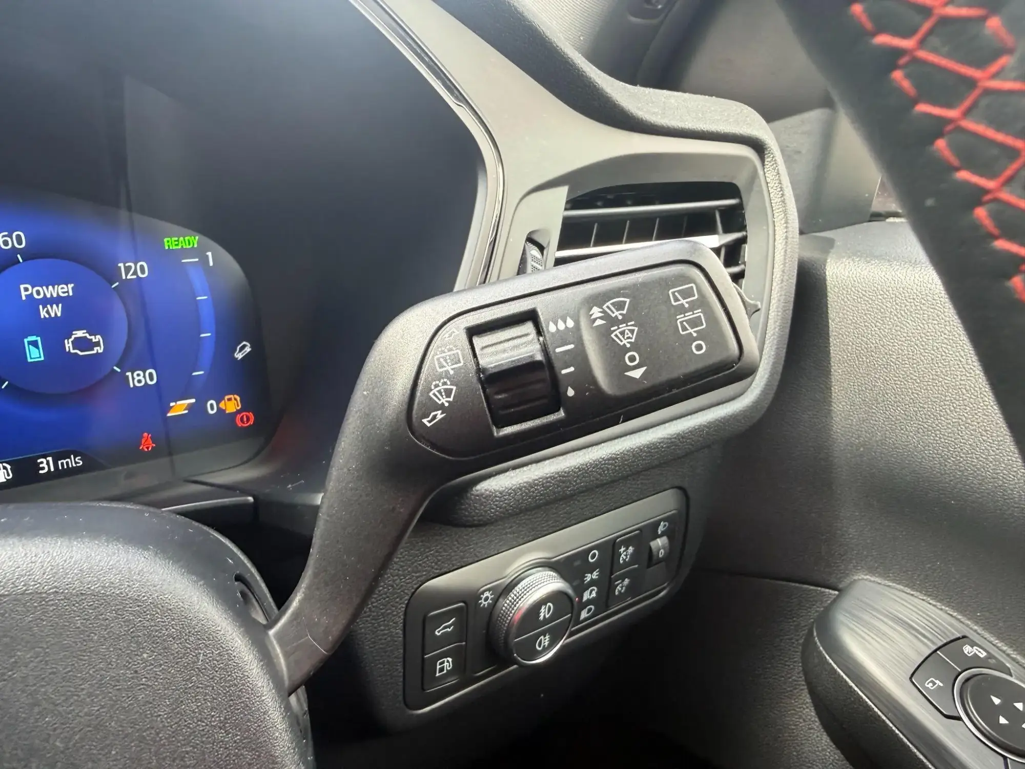 Ford Kuga Plug-In Hybrid Image 21 Ford Kuga Plug-In Hybrid Image 21
