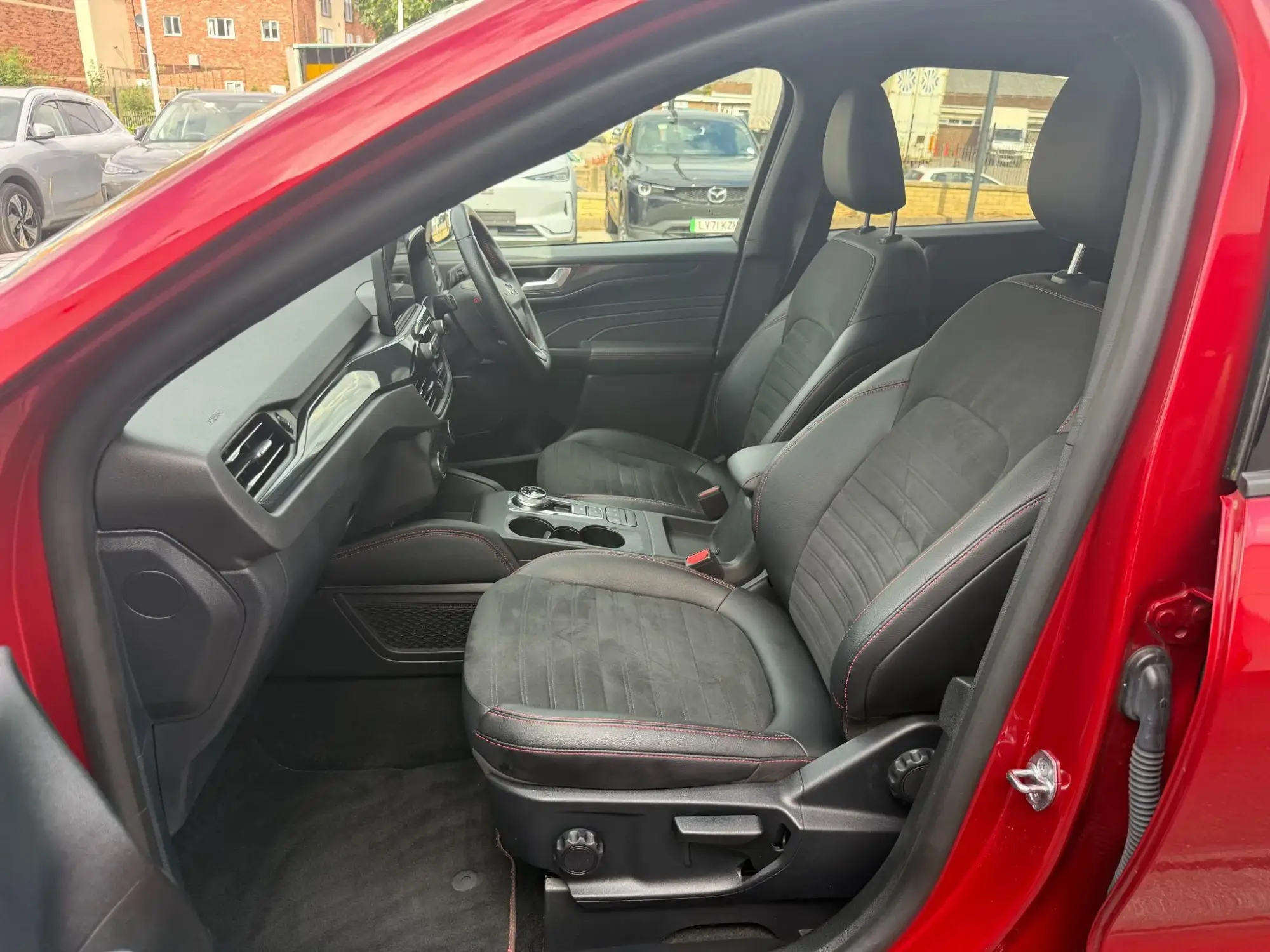 Ford Kuga Plug-In Hybrid Image 42 Ford Kuga Plug-In Hybrid Image 42