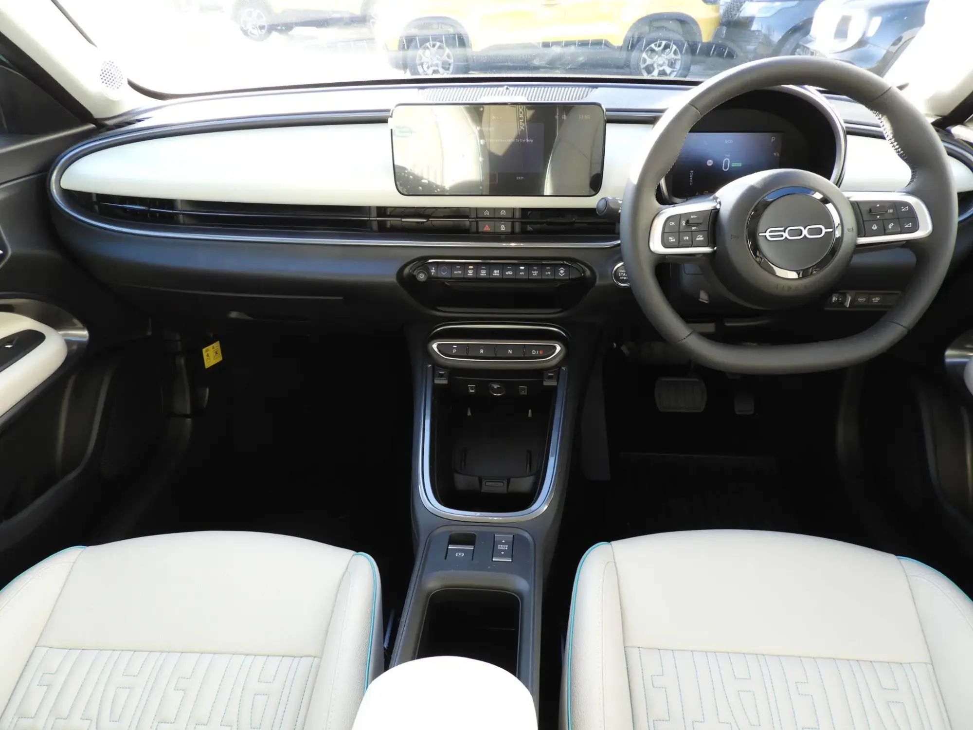 Fiat 600 Petrol Image 6 Fiat 600 Petrol Image 6