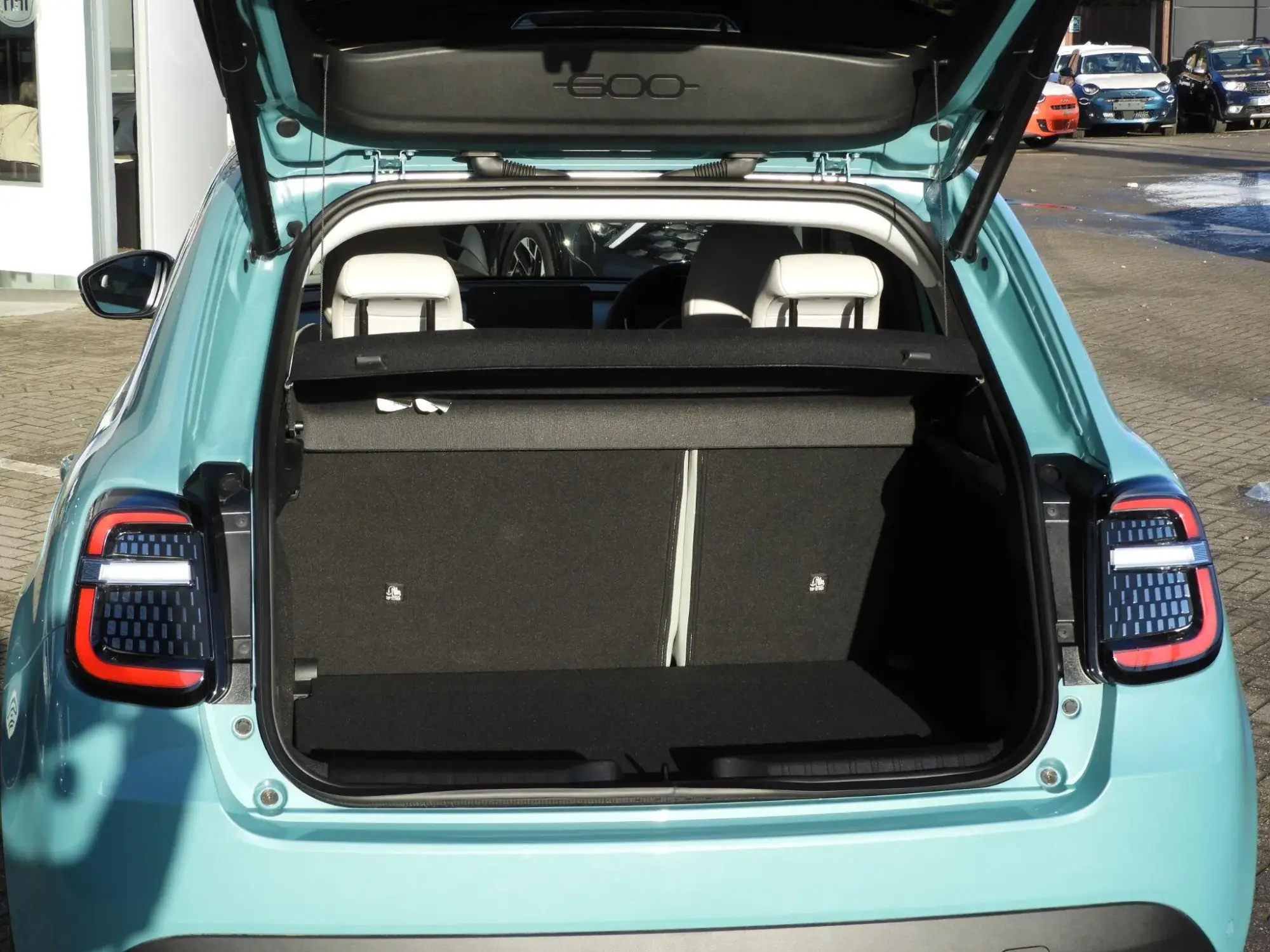 Fiat 600 Petrol Image 8 Fiat 600 Petrol Image 8