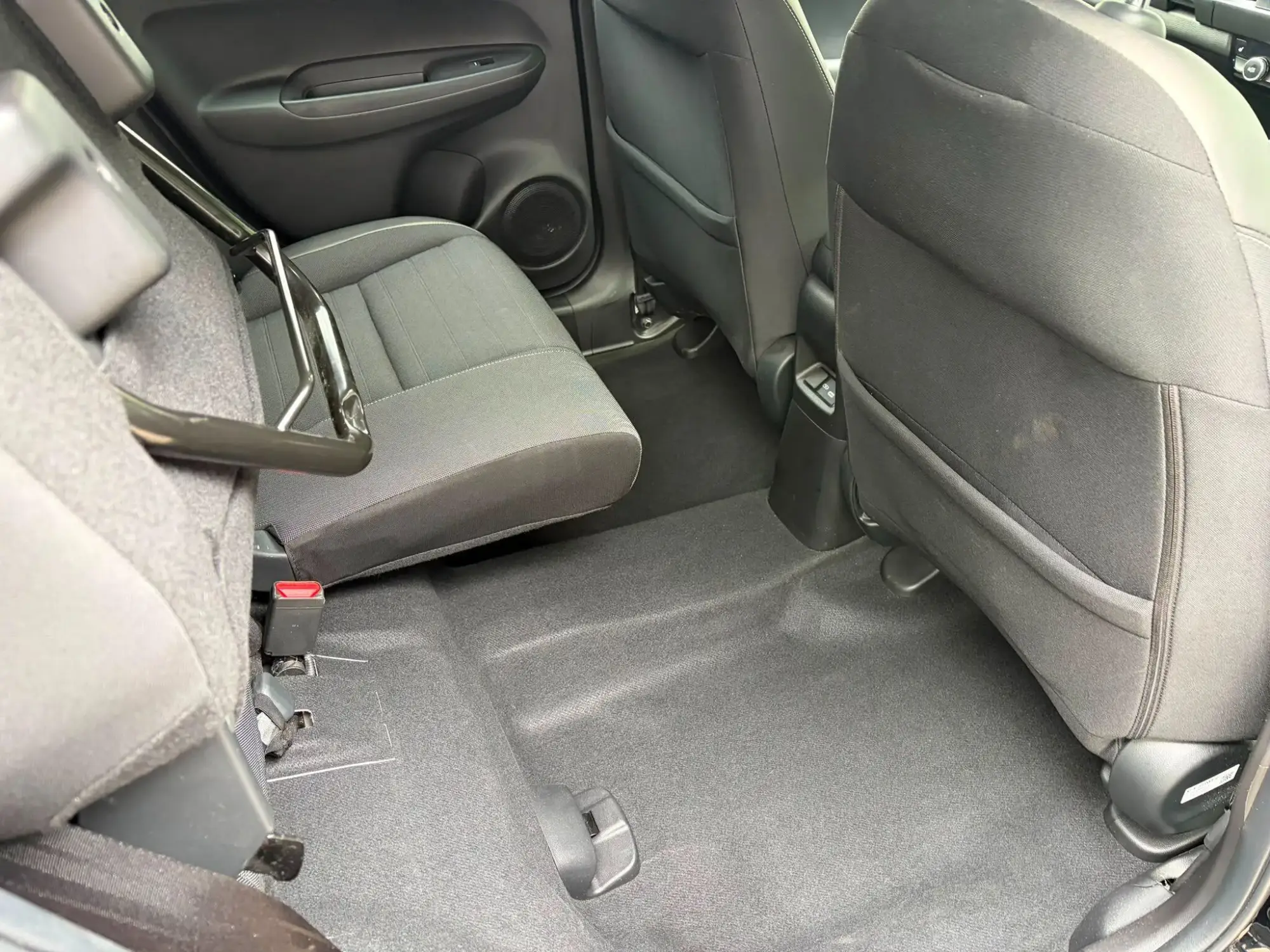 Honda Jazz Hybrid Image 14 Honda Jazz Hybrid Image 14