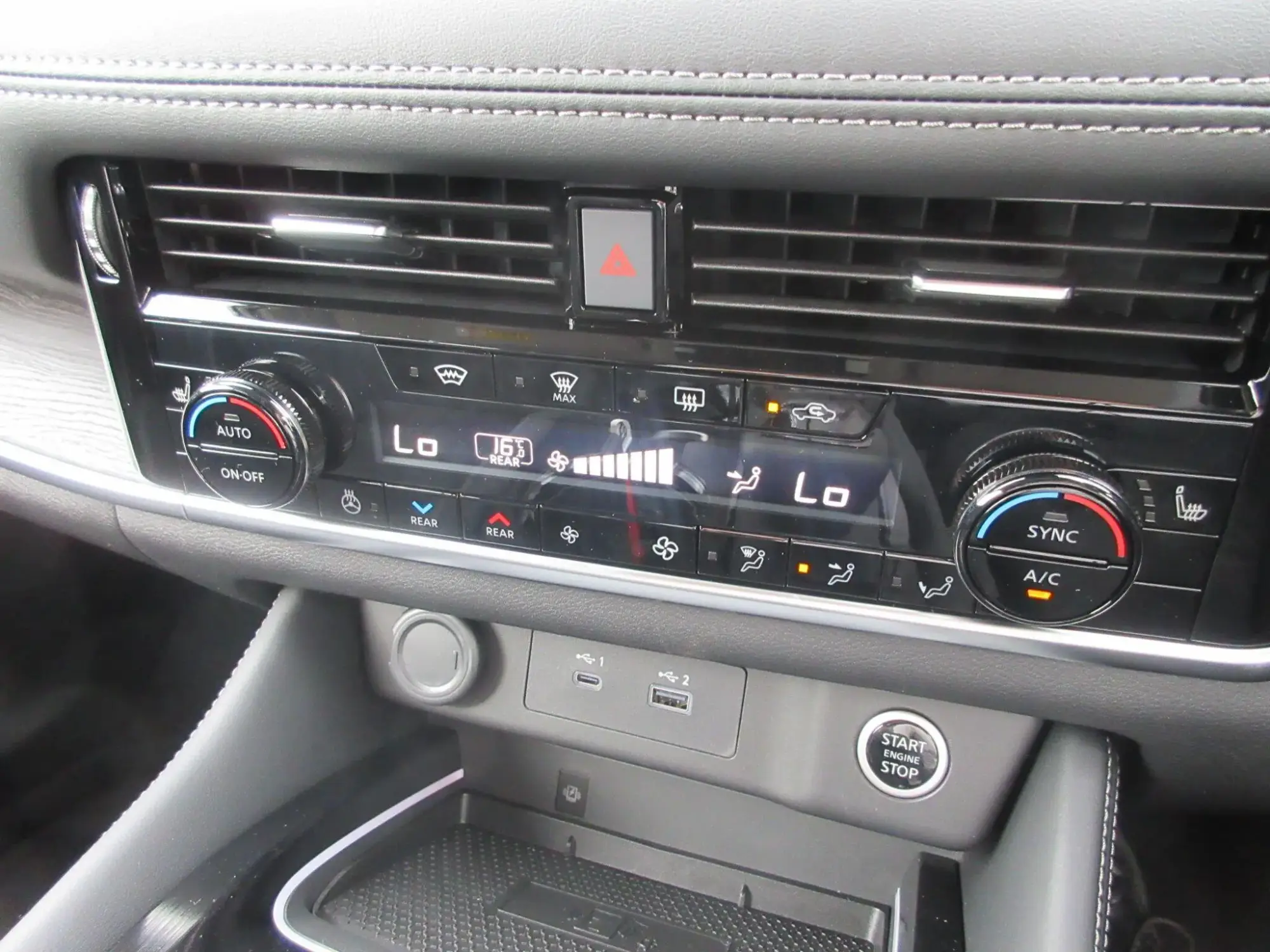 Nissan X-Trail Image 48
