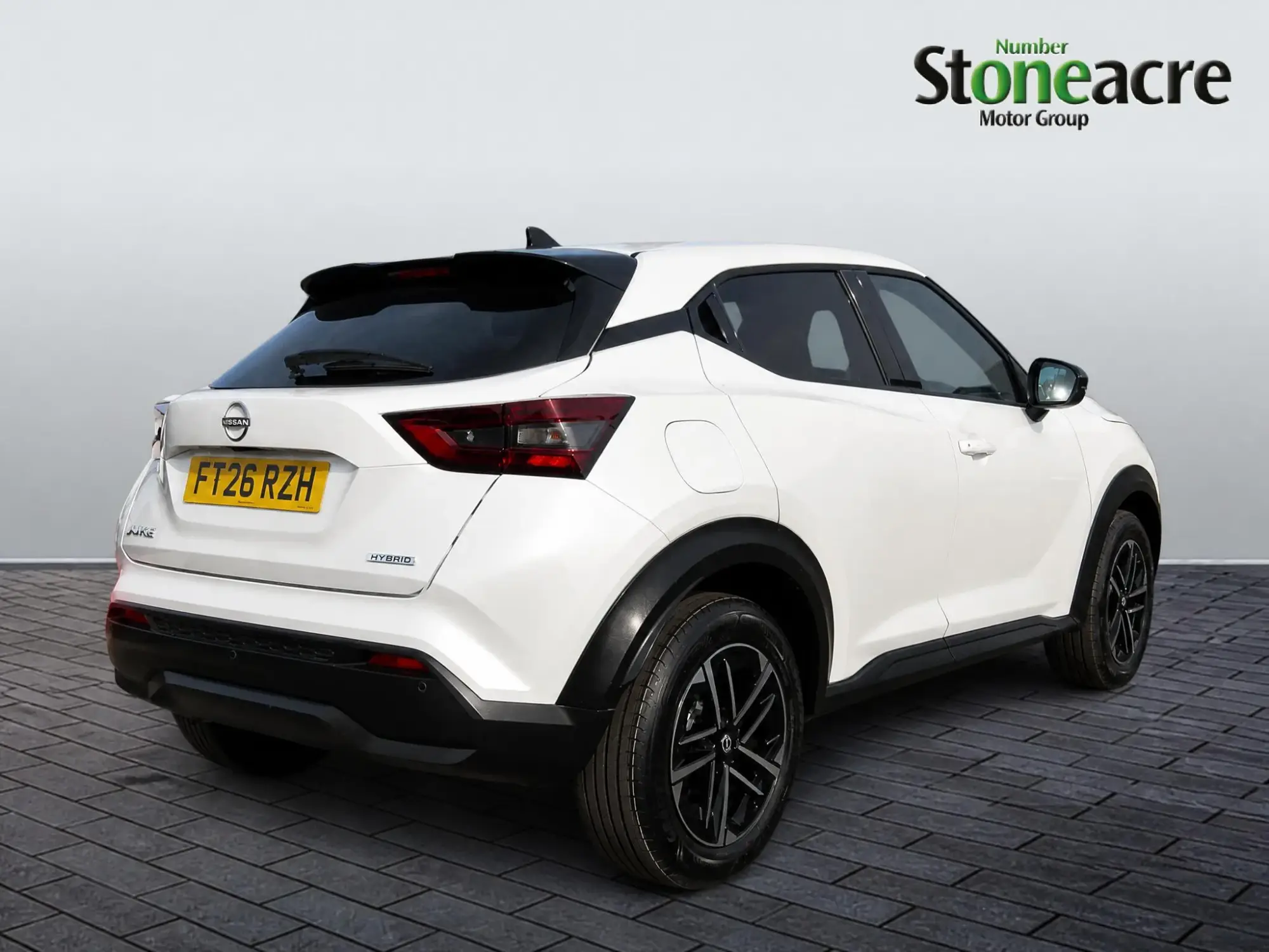 Nissan Juke Hybrid Image 8