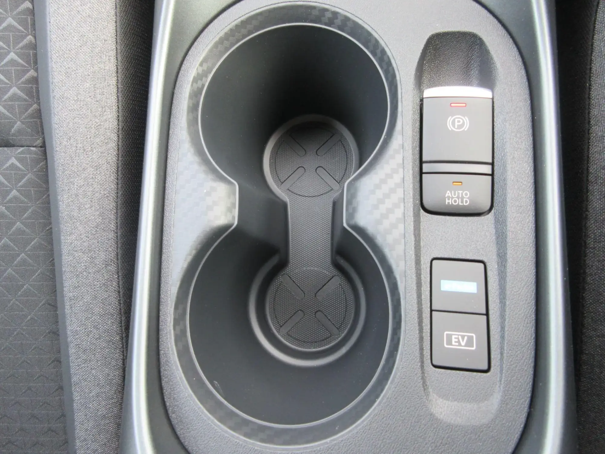 Nissan Juke Hybrid Image 11