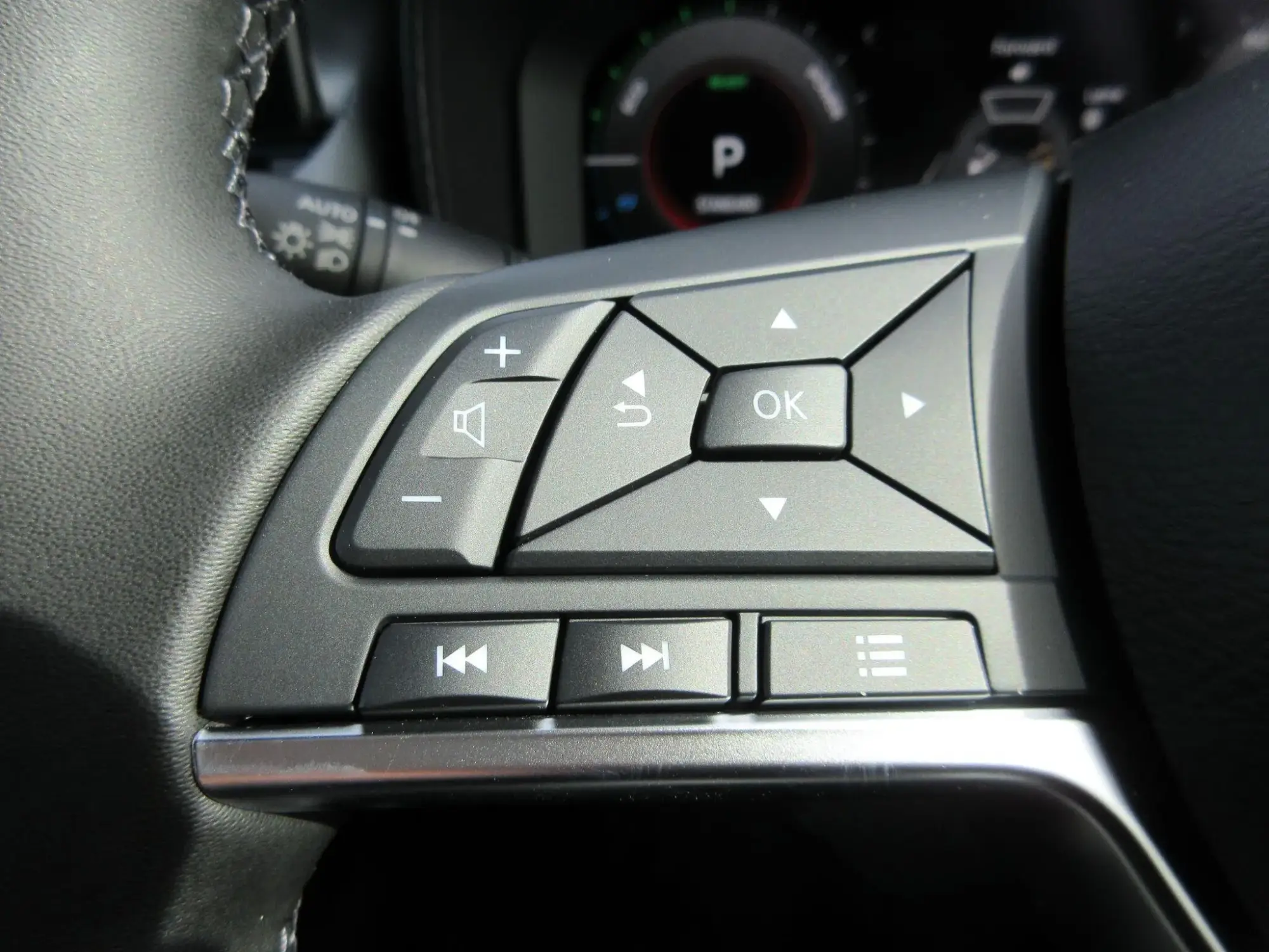 Nissan Juke Hybrid Image 17