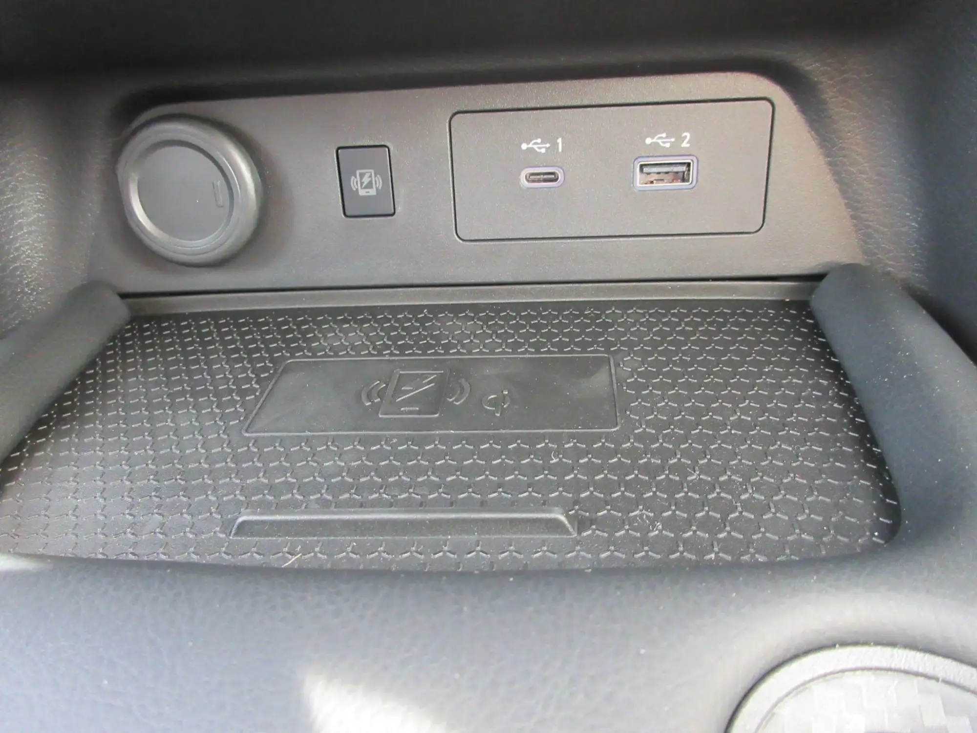 Nissan Juke Hybrid Image 20