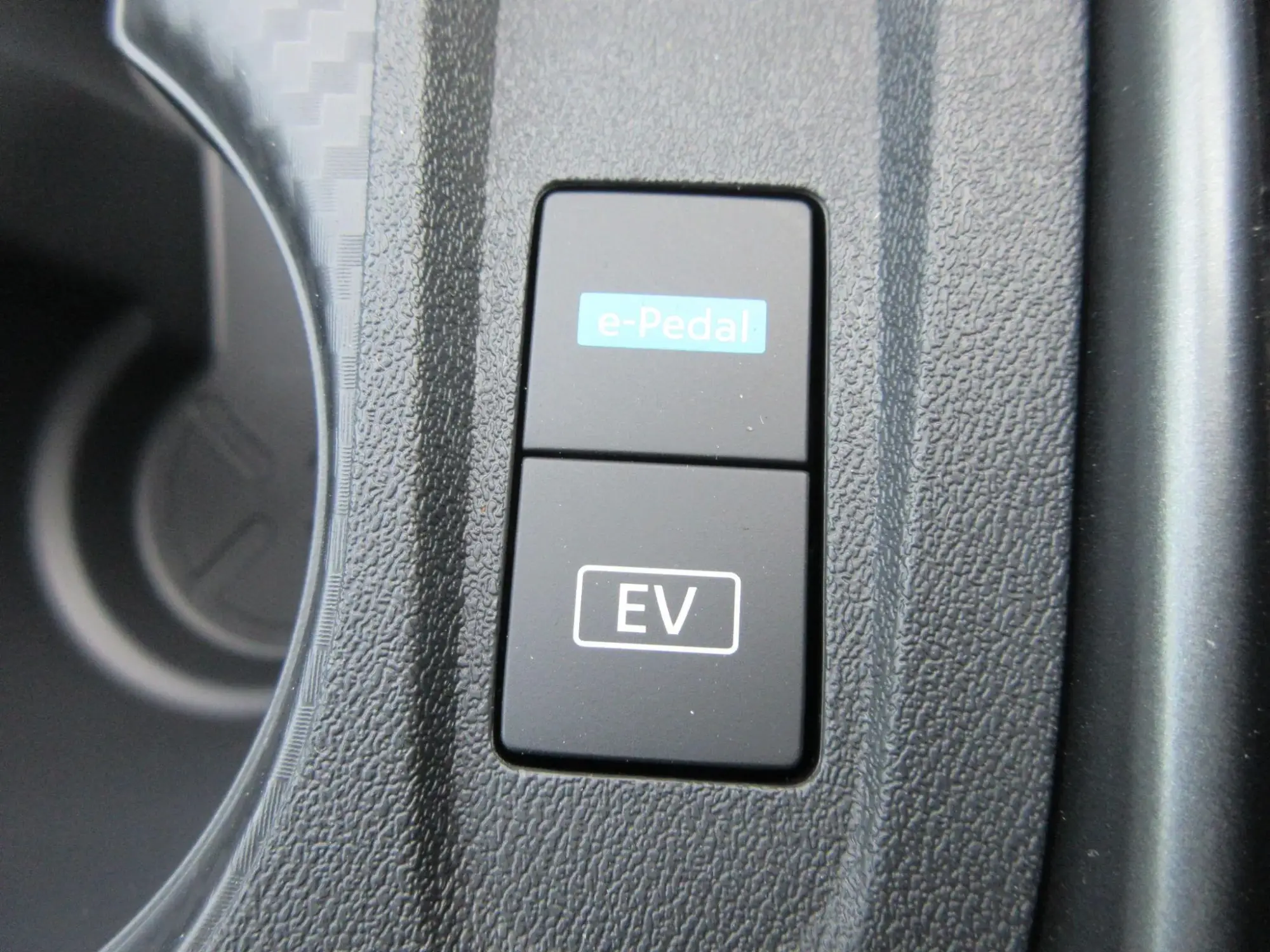 Nissan Juke Hybrid Image 23