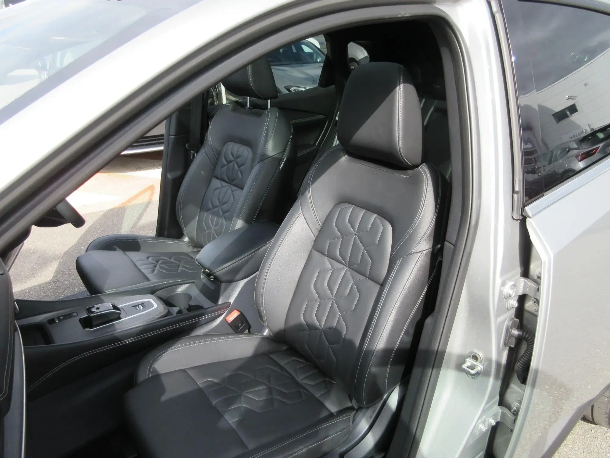 Nissan Qashqai with e-POWER Image 53 Nissan Qashqai with e-POWER Image 53