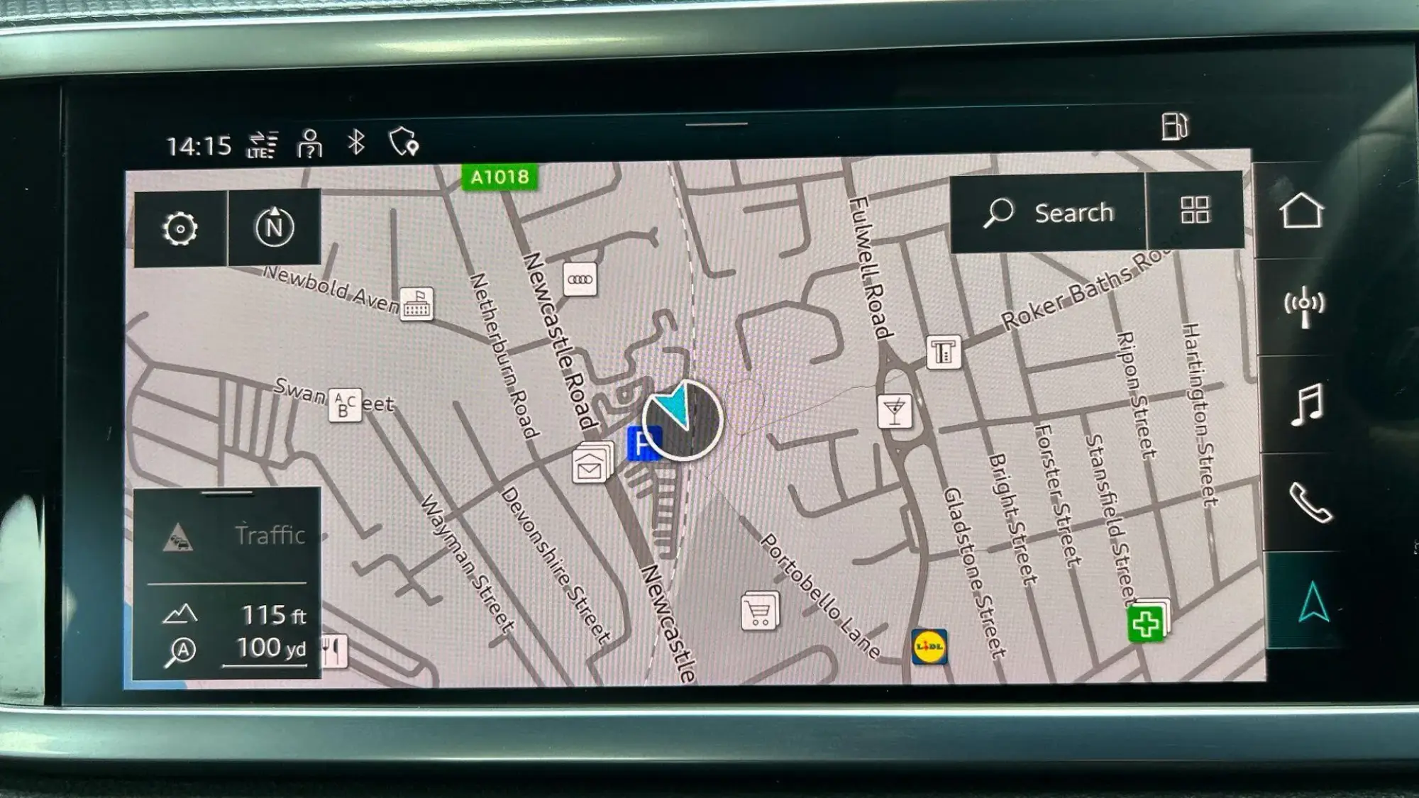 Audi Q3 Image 11