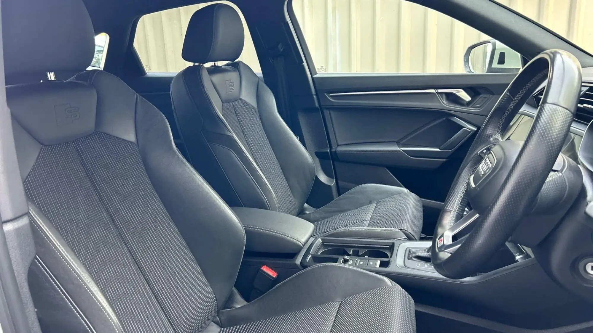Audi Q3 Image 15