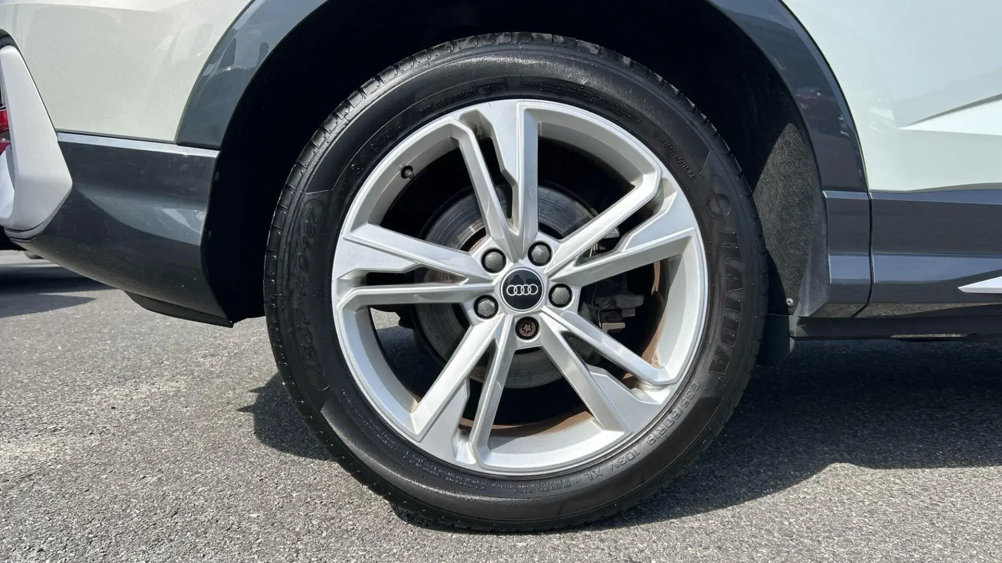 Audi Q3 Image 19