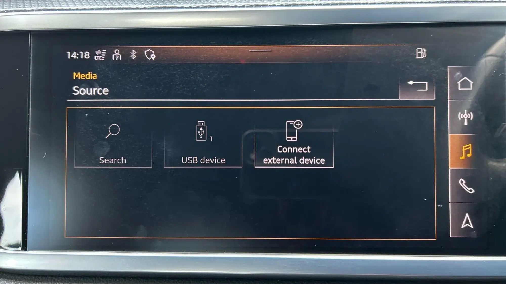 Audi Q3 Image 23