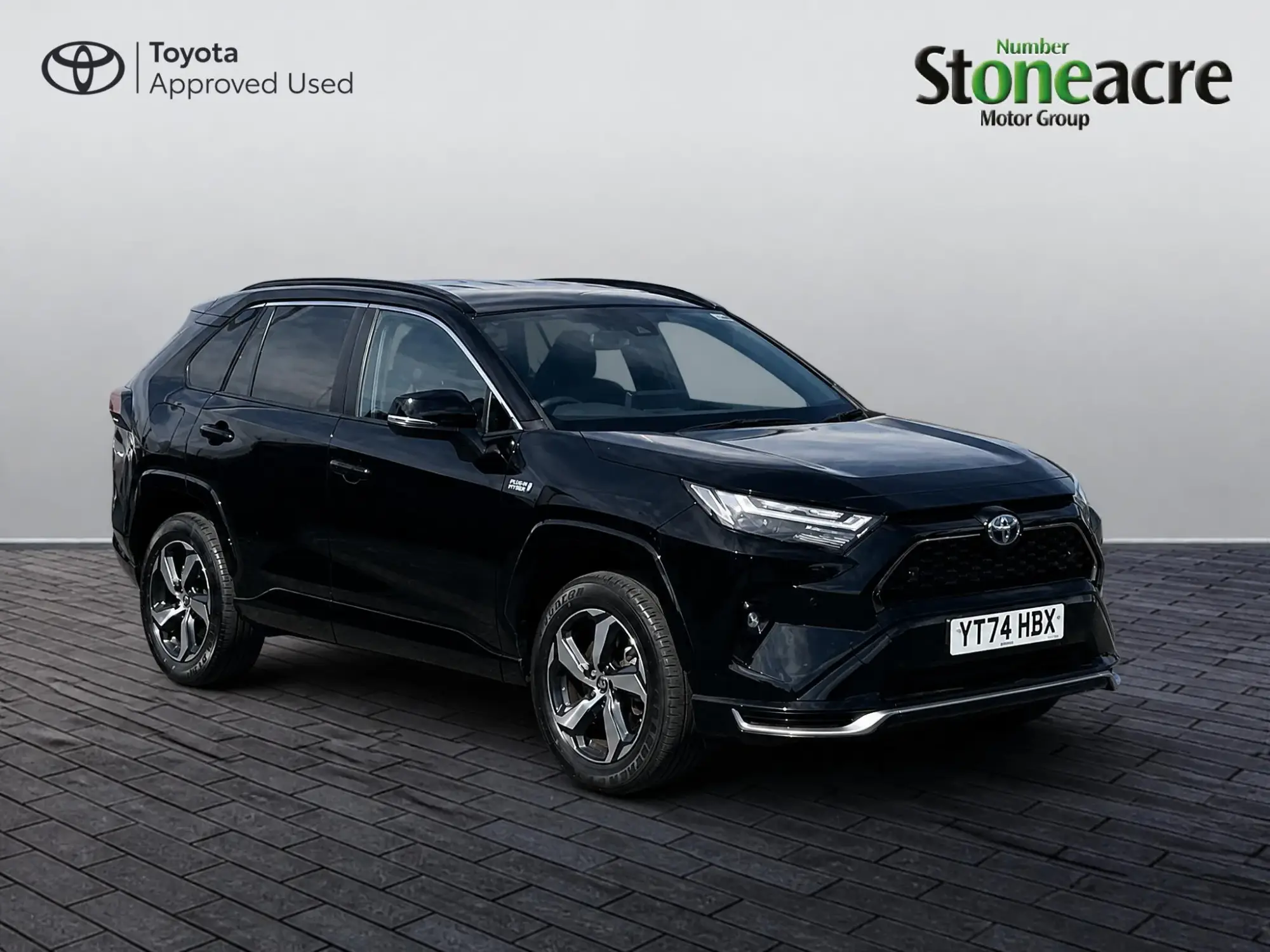 Toyota RAV4 Plug-in Hybrid Image 1