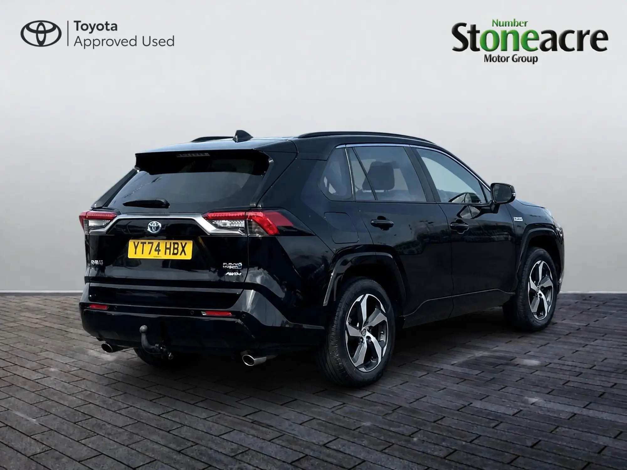 Toyota RAV4 Plug-in Hybrid Image 3