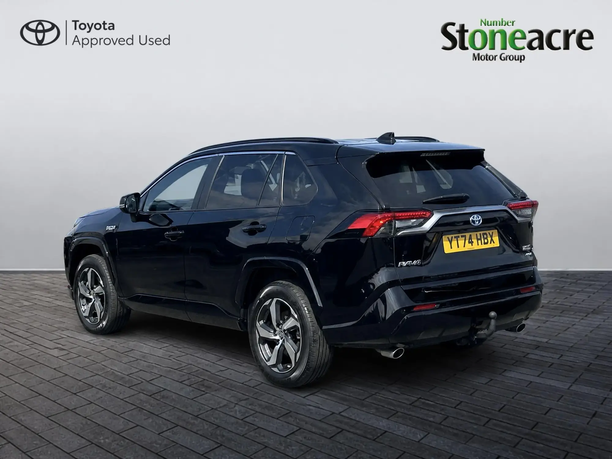 Toyota RAV4 Plug-in Hybrid Image 5