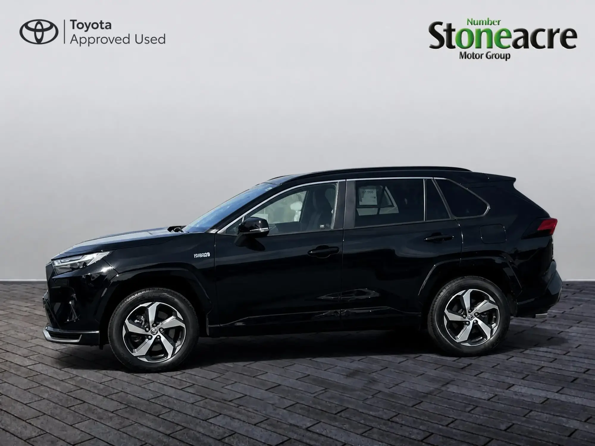 Toyota RAV4 Plug-in Hybrid Image 6