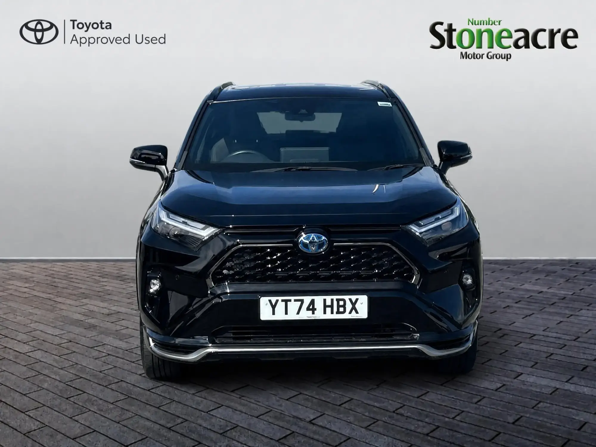 Toyota RAV4 Plug-in Hybrid Image 8