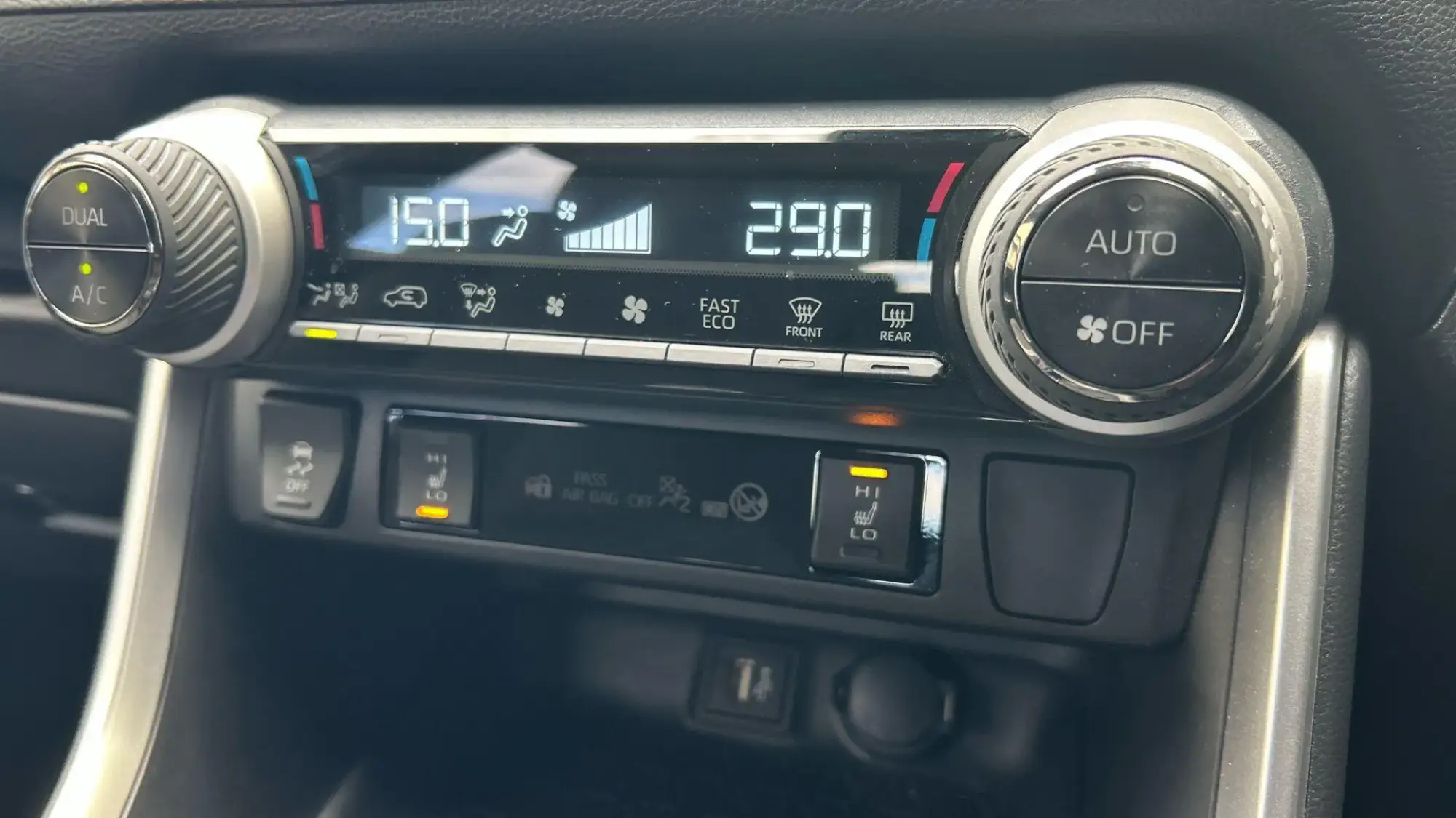 Toyota RAV4 Plug-in Hybrid Image 33