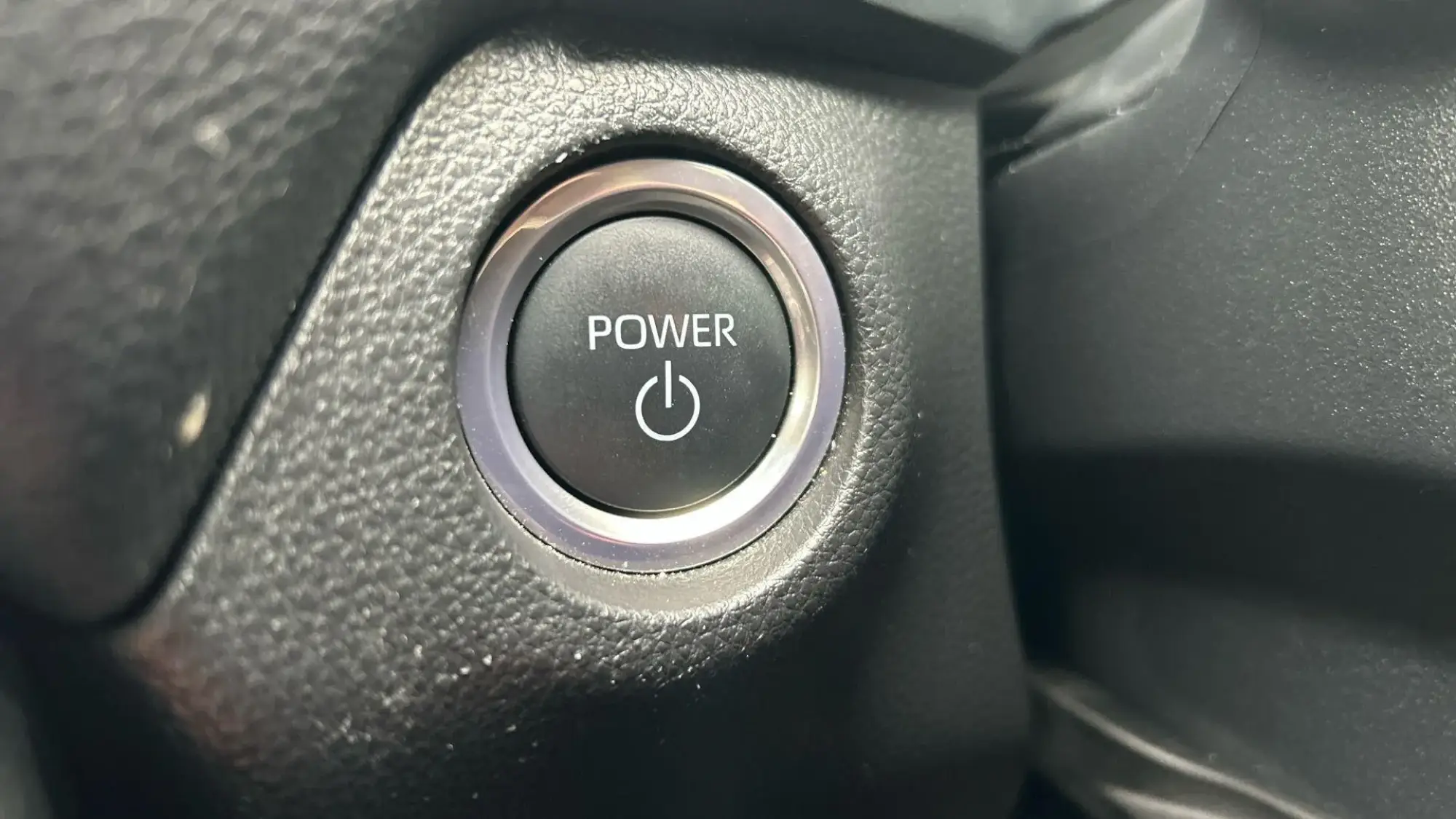 Toyota RAV4 Plug-in Hybrid Image 35
